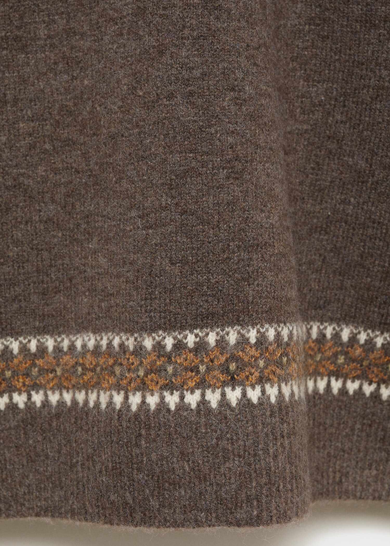 Sweter z dzianiny z okrągłym dekoltem - Szczegóły artykułu 0