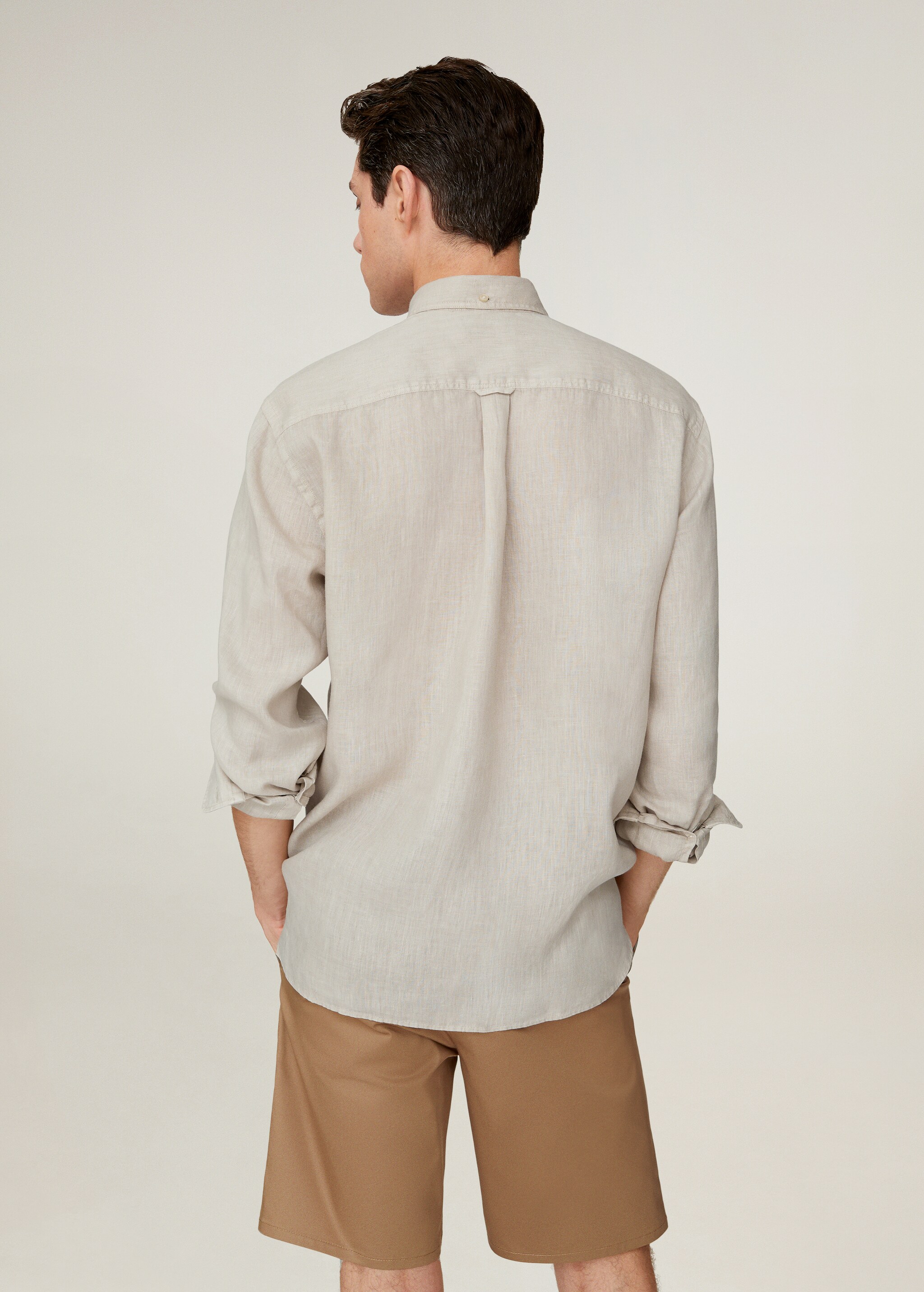 Camisa regular fit 100% lino - Reverso del artículo