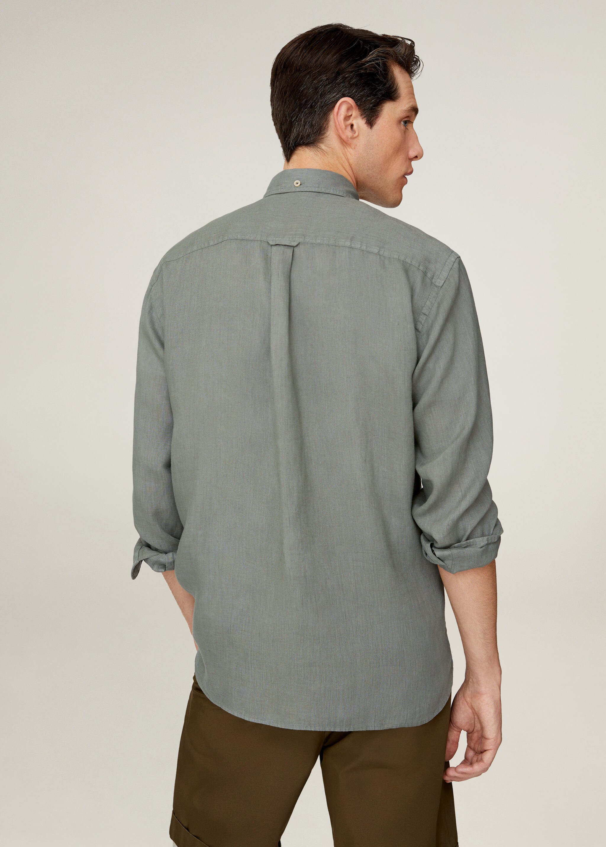 Camisa regular fit 100% lino - Reverso del artículo