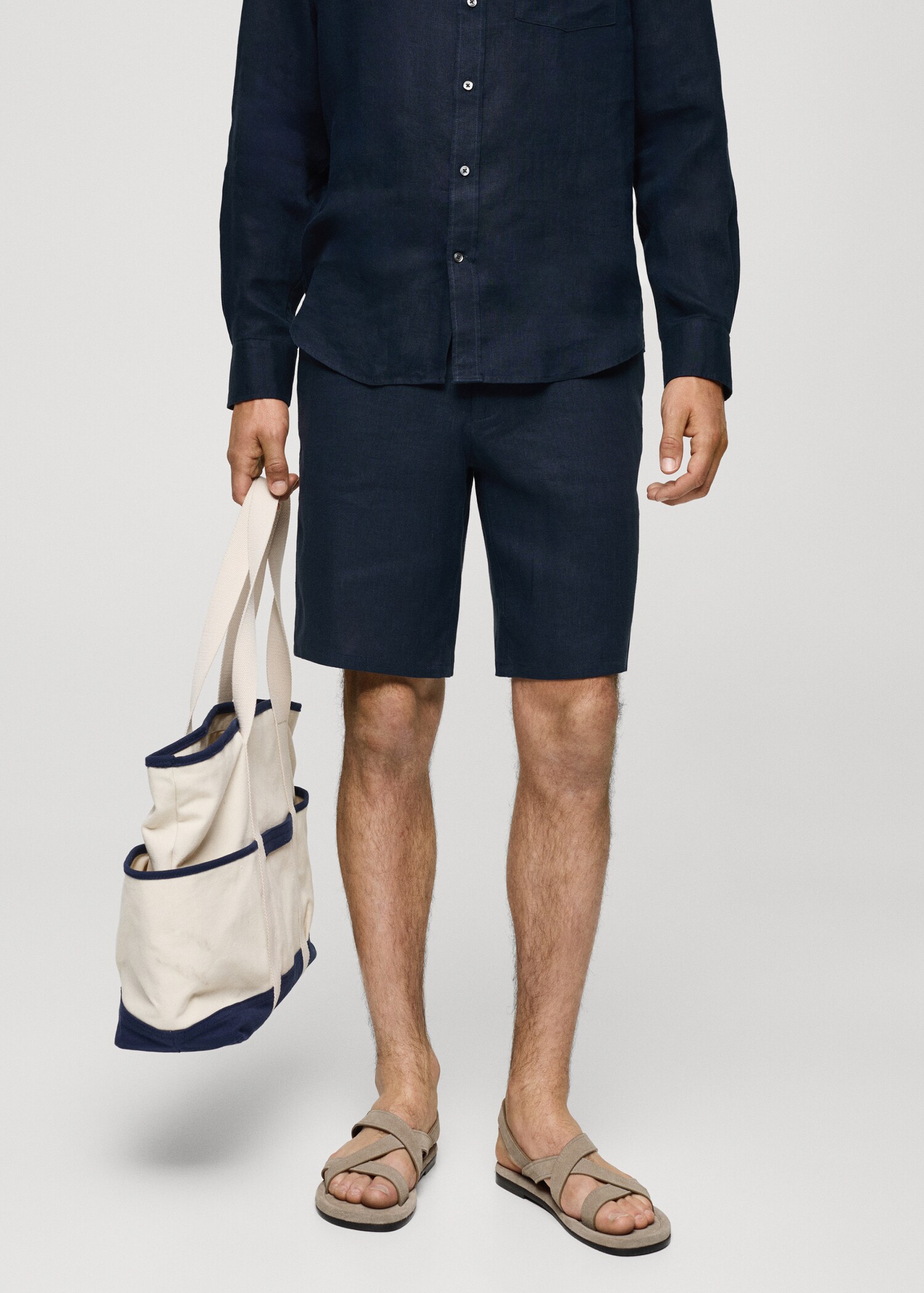 Bermuda slim-fit 100 % lin - Plan moyen