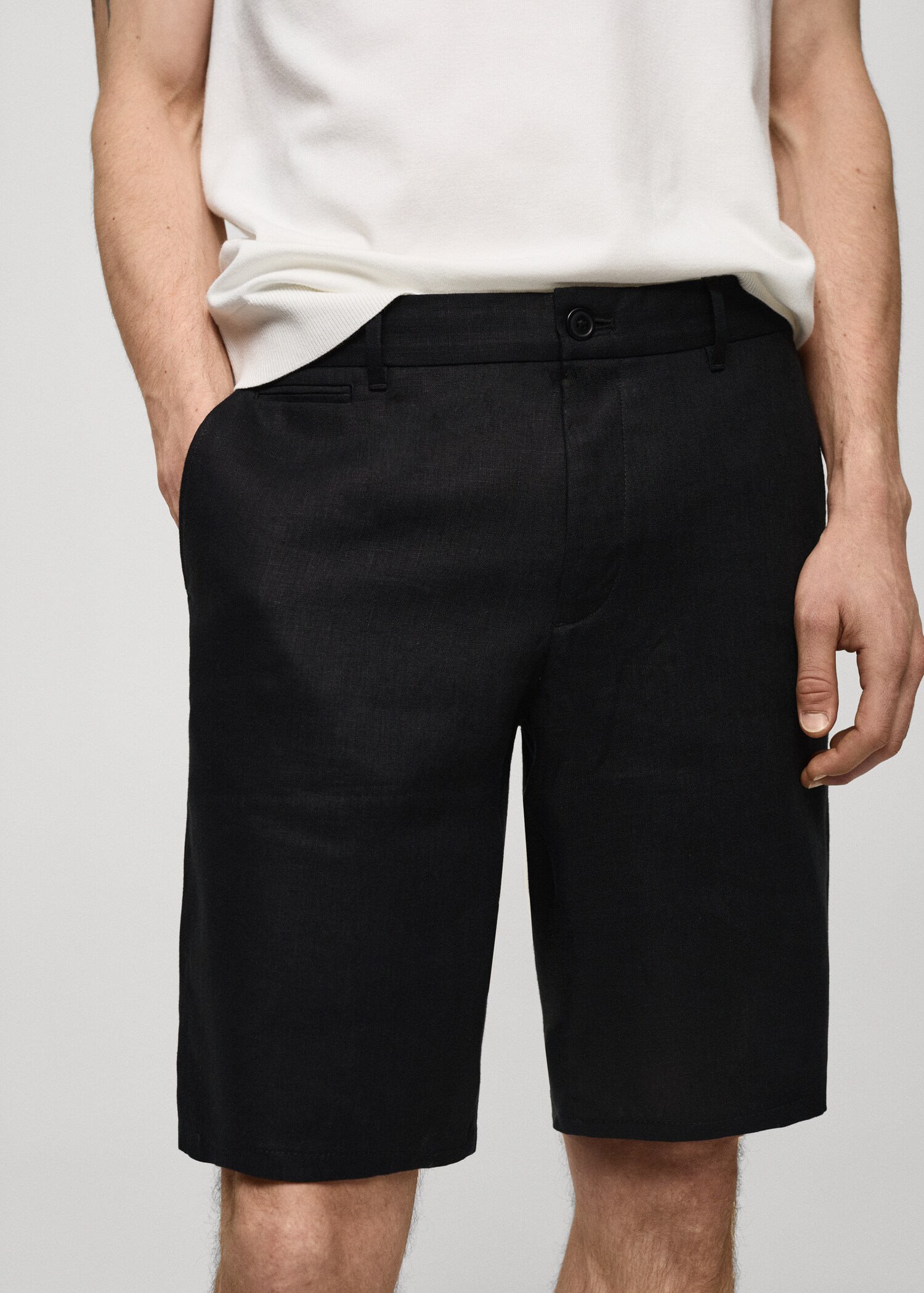 Slim-Fit-Bermudashorts aus 100 % Leinen - Detail des Artikels 1