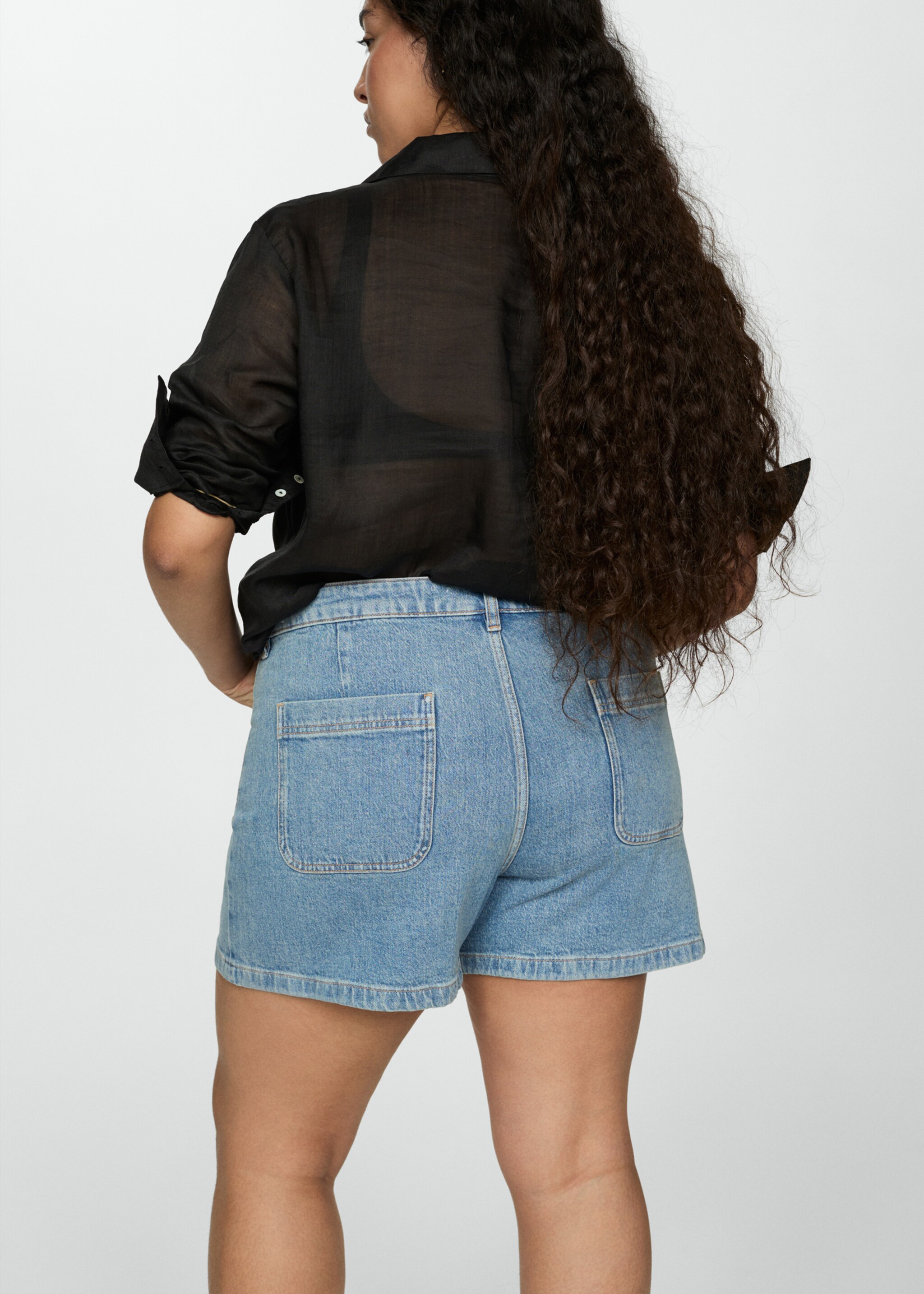 Shorts vaqueros bolsillos - Detalle del artículo 4