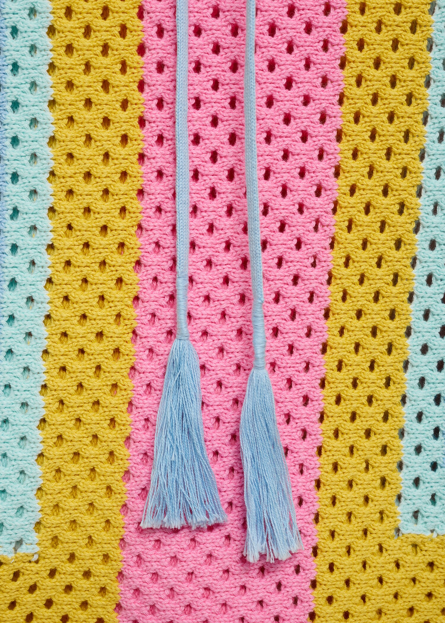 Crochet mini-skirt with bow fastening - Details of the article 8