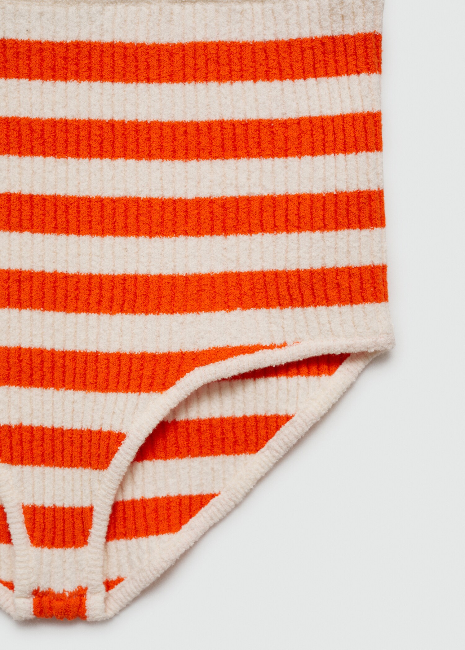 Ribbed knitted shorts with stripes - Details of the article 8
