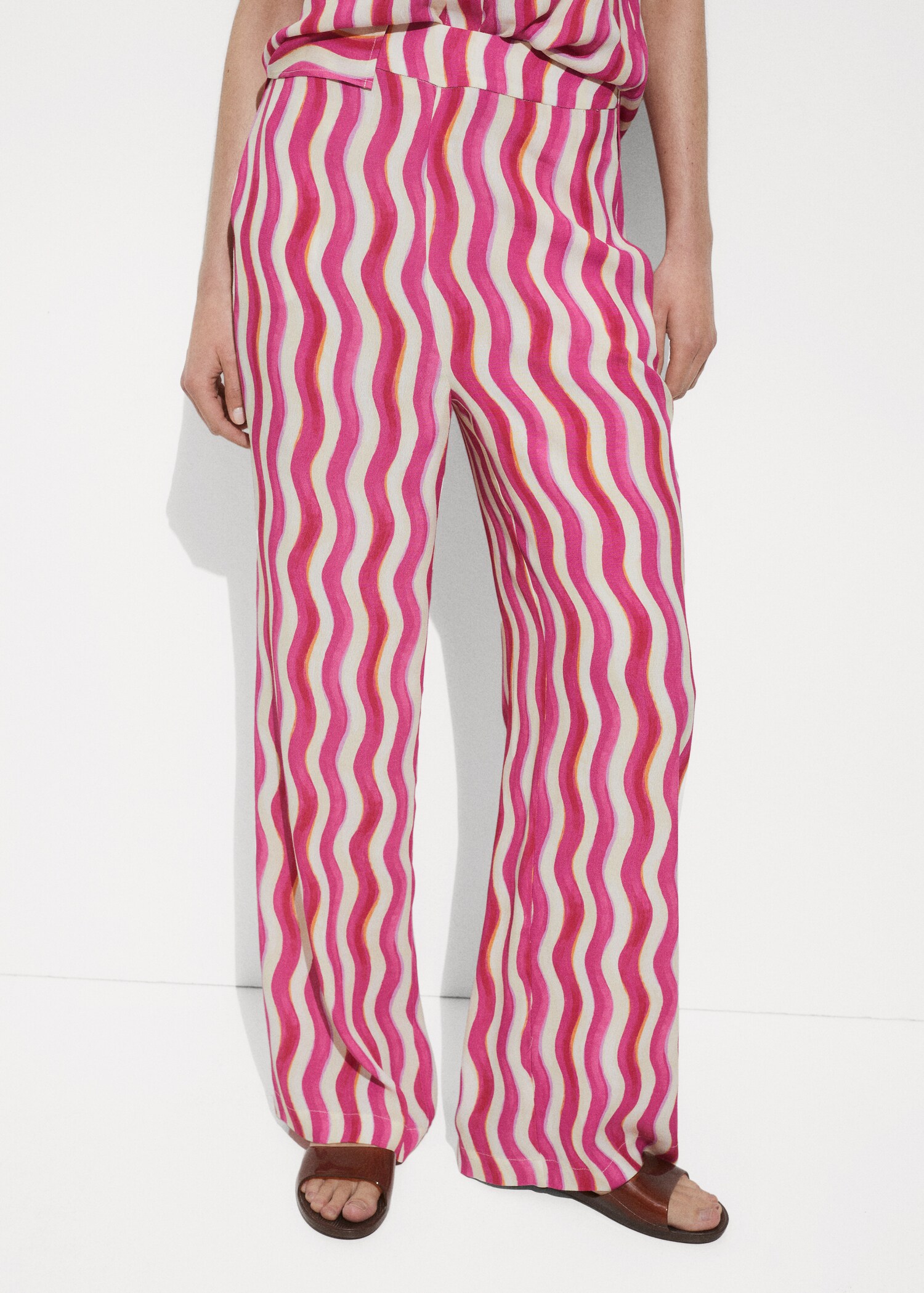 Pantalón wideleg estampado - Plano medio