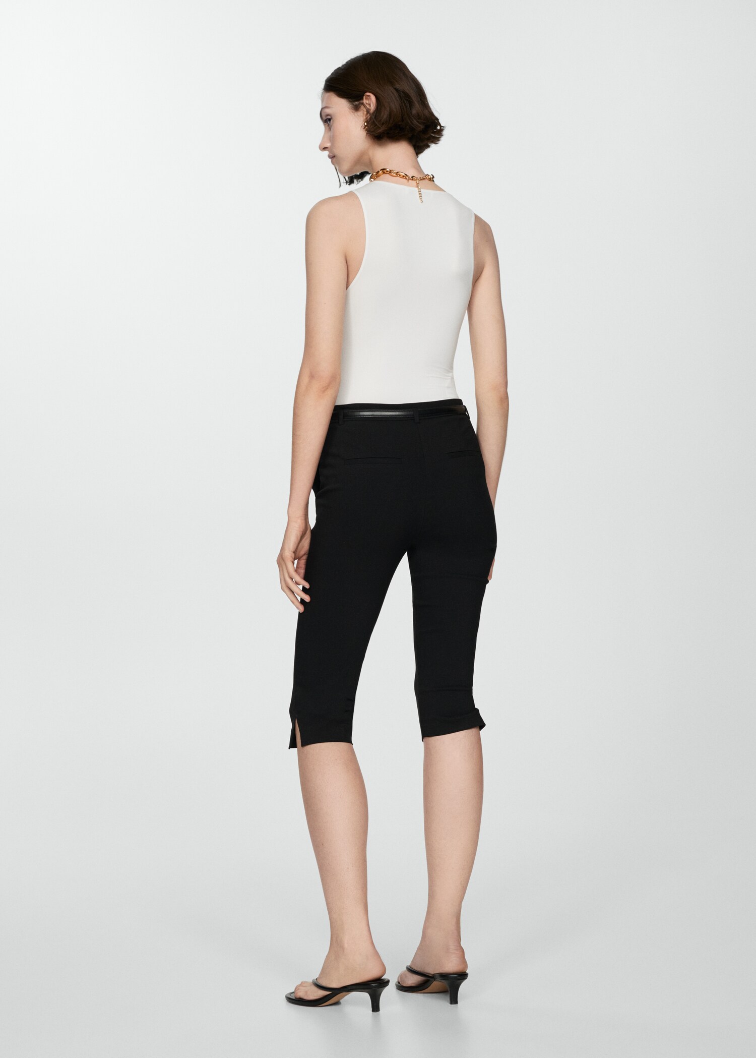 Sleeveless fitted bodysuit - Details of the article 2