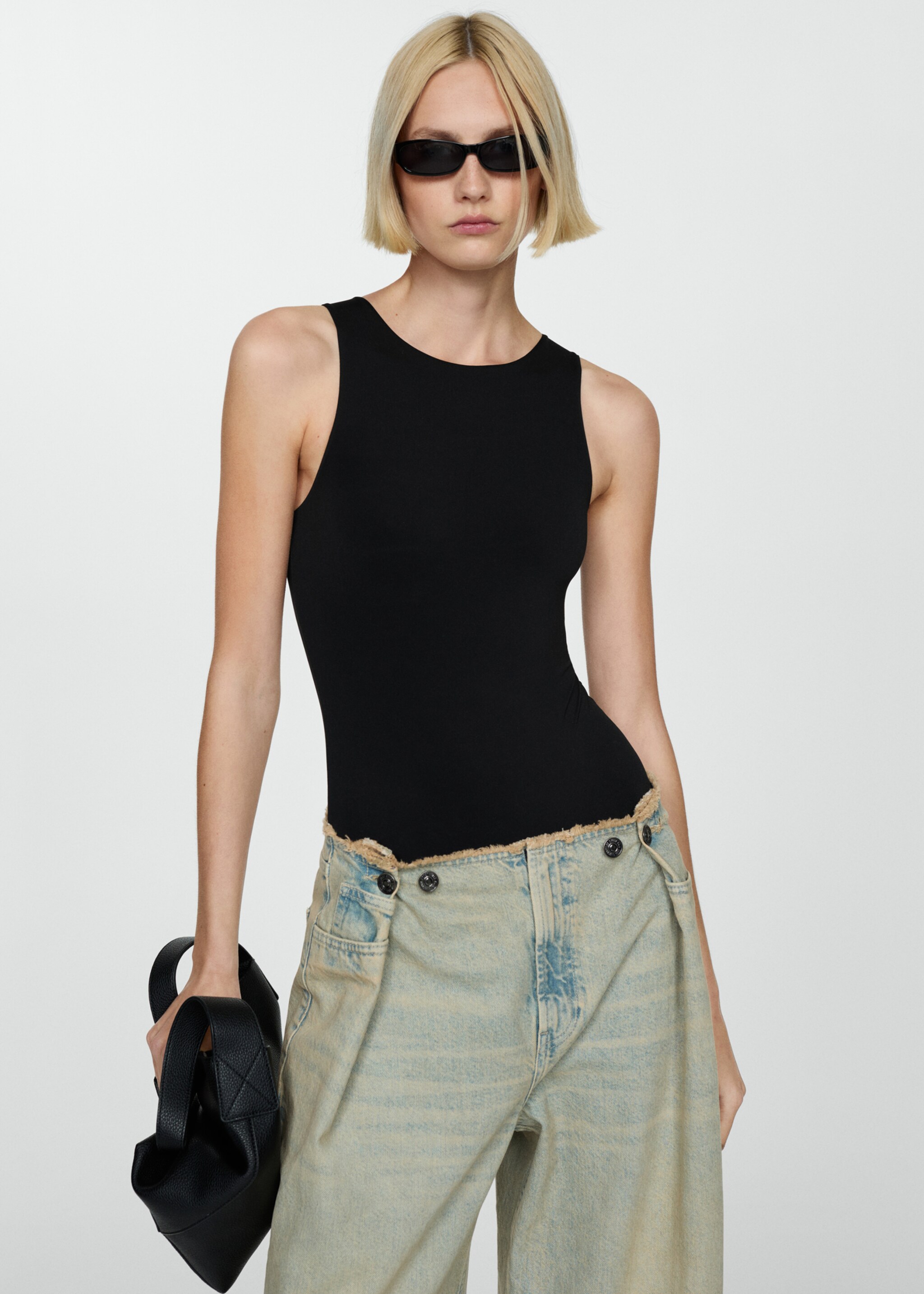 Sleeveless fitted bodysuit - Medium plane