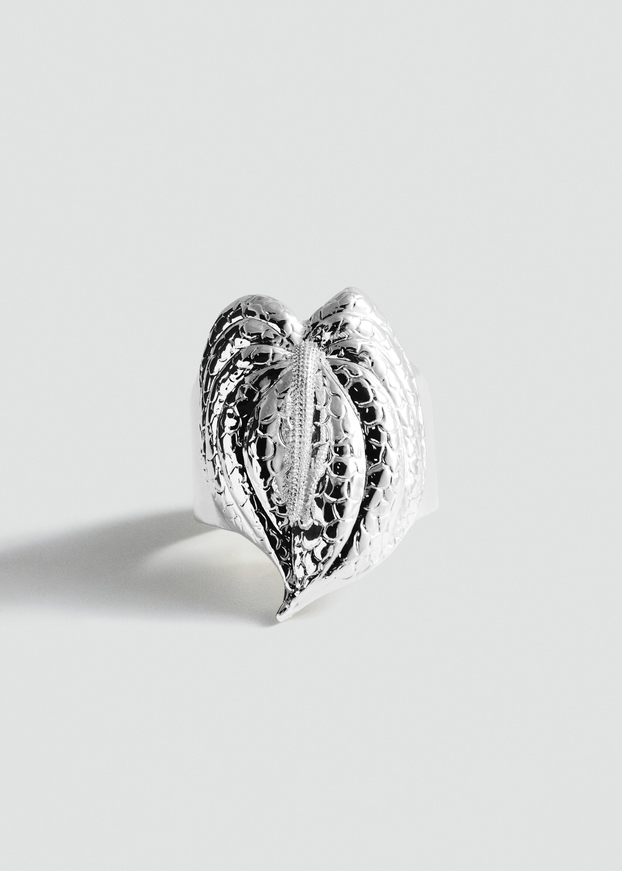 Bracelet maxi feuille - Article sans modèle, Argent. Ref: 77090373-00.