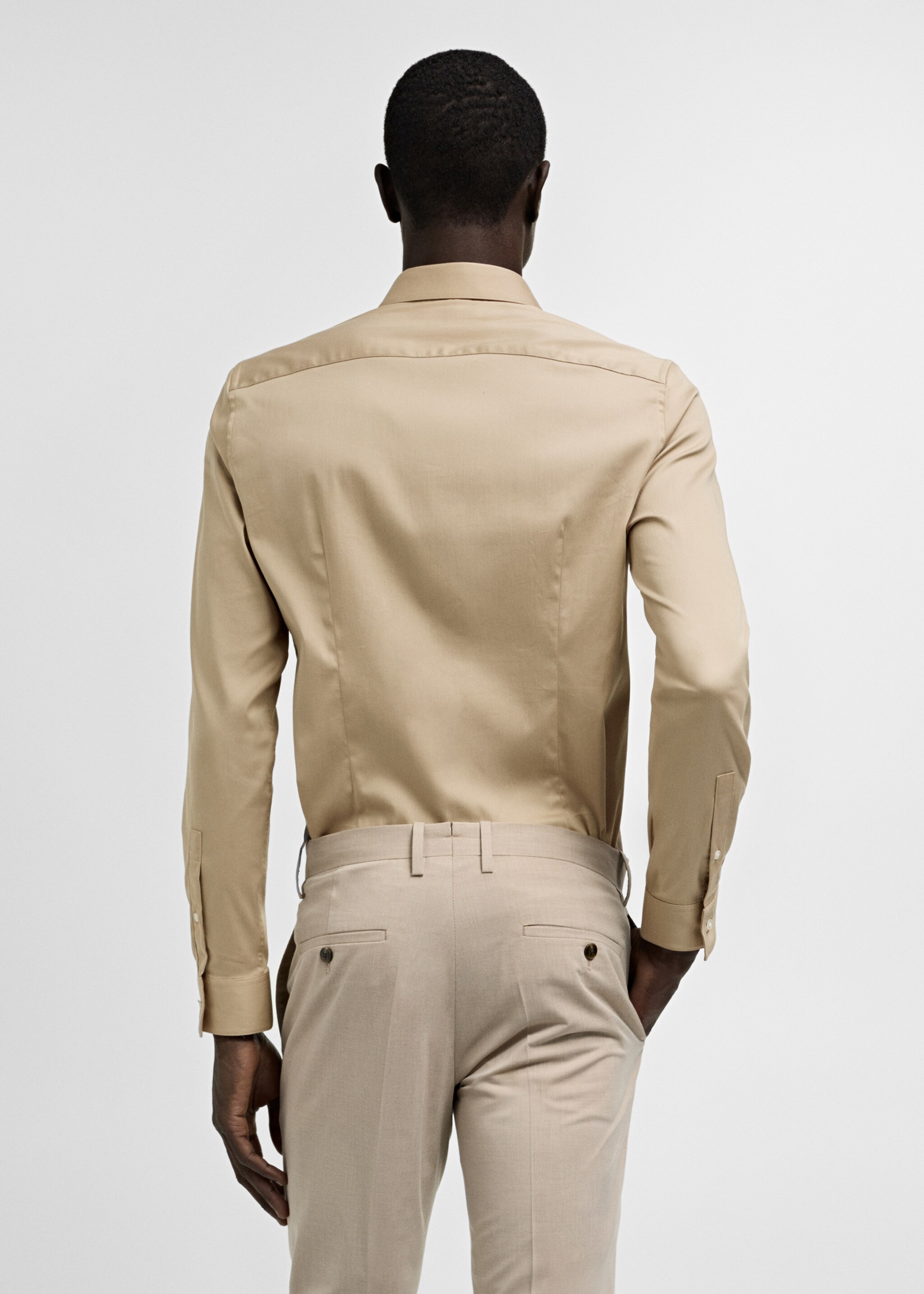Camisa vestit súper slim fit popelín - Revers de l'article, Beige. Ref: 77090568-00.