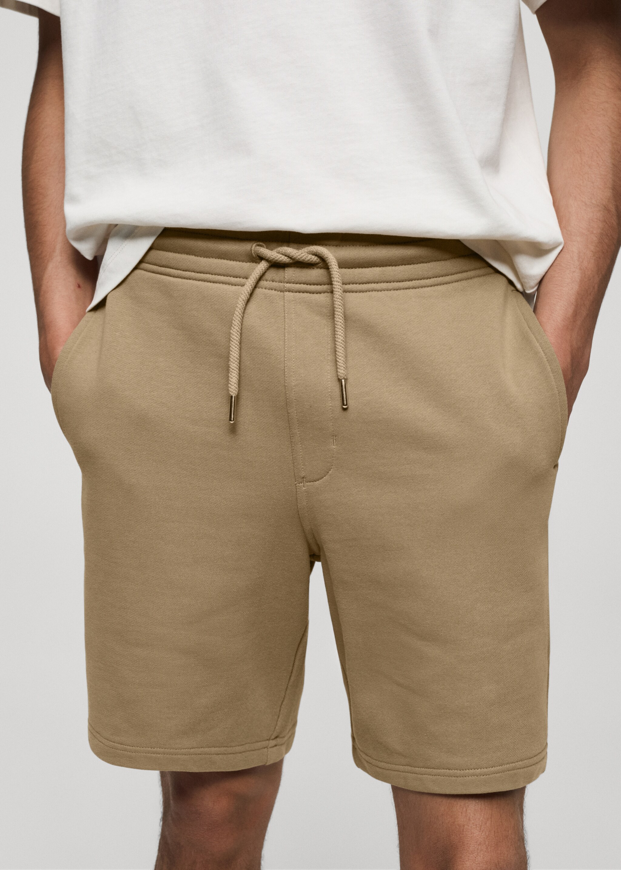 Jogger cotton Bermuda shorts - Details of the article 1, Sand. Ref: 77090585-00.