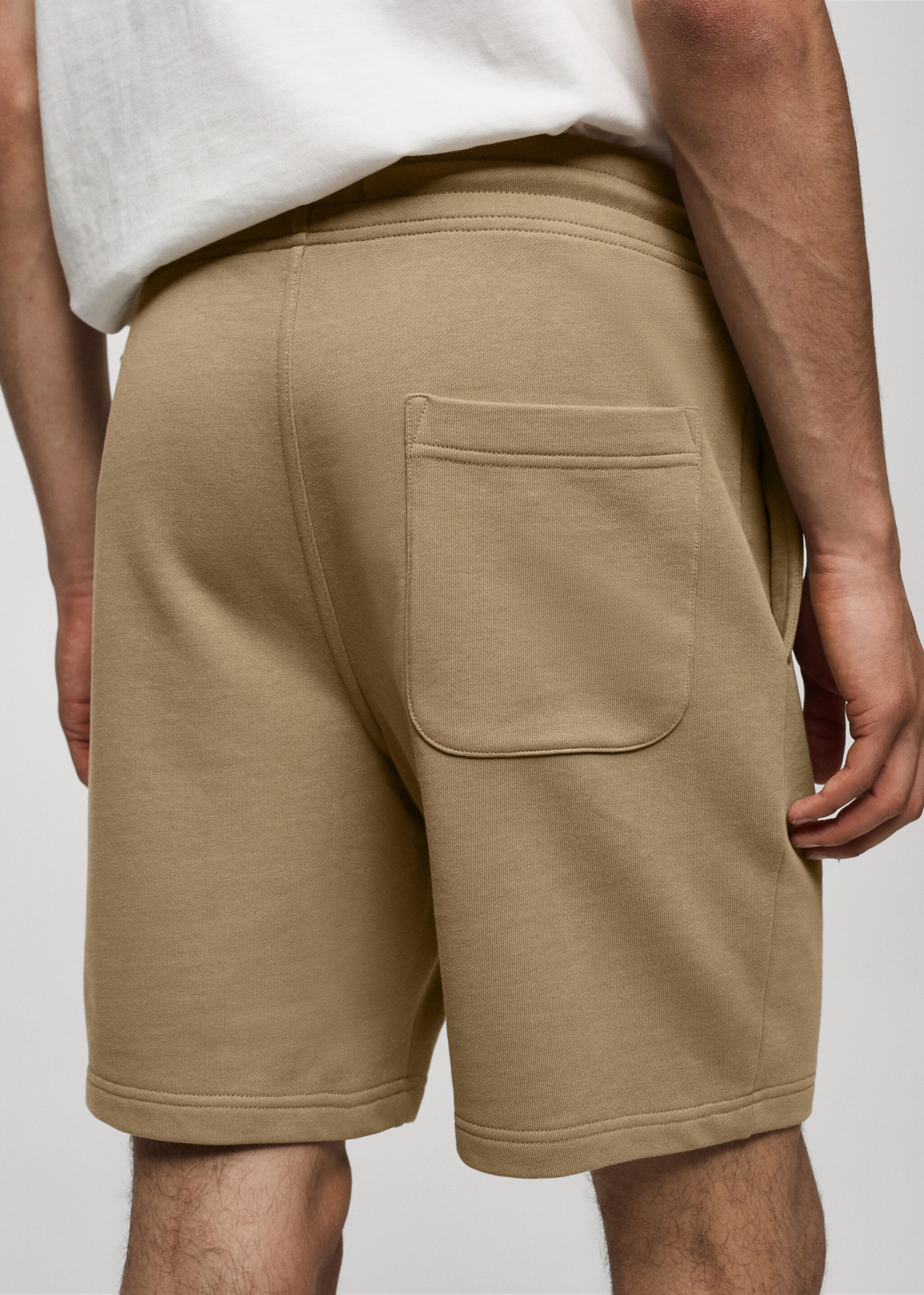 Jogger cotton Bermuda shorts - Details of the article 6, Sand. Ref: 77090585-00.