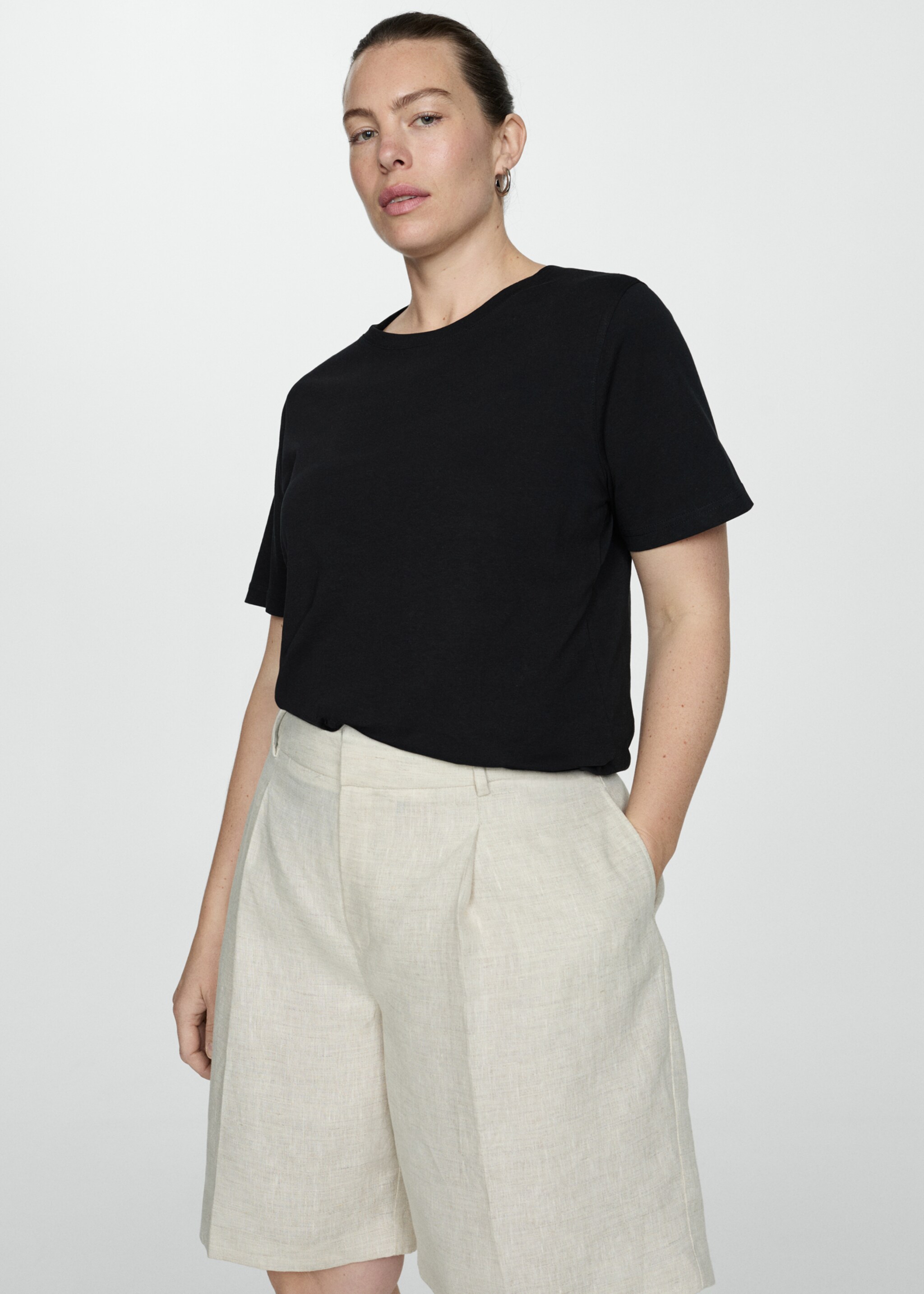Short-sleeved cotton t-shirt - Details of the article 5, Black. Ref: 77090593-00.