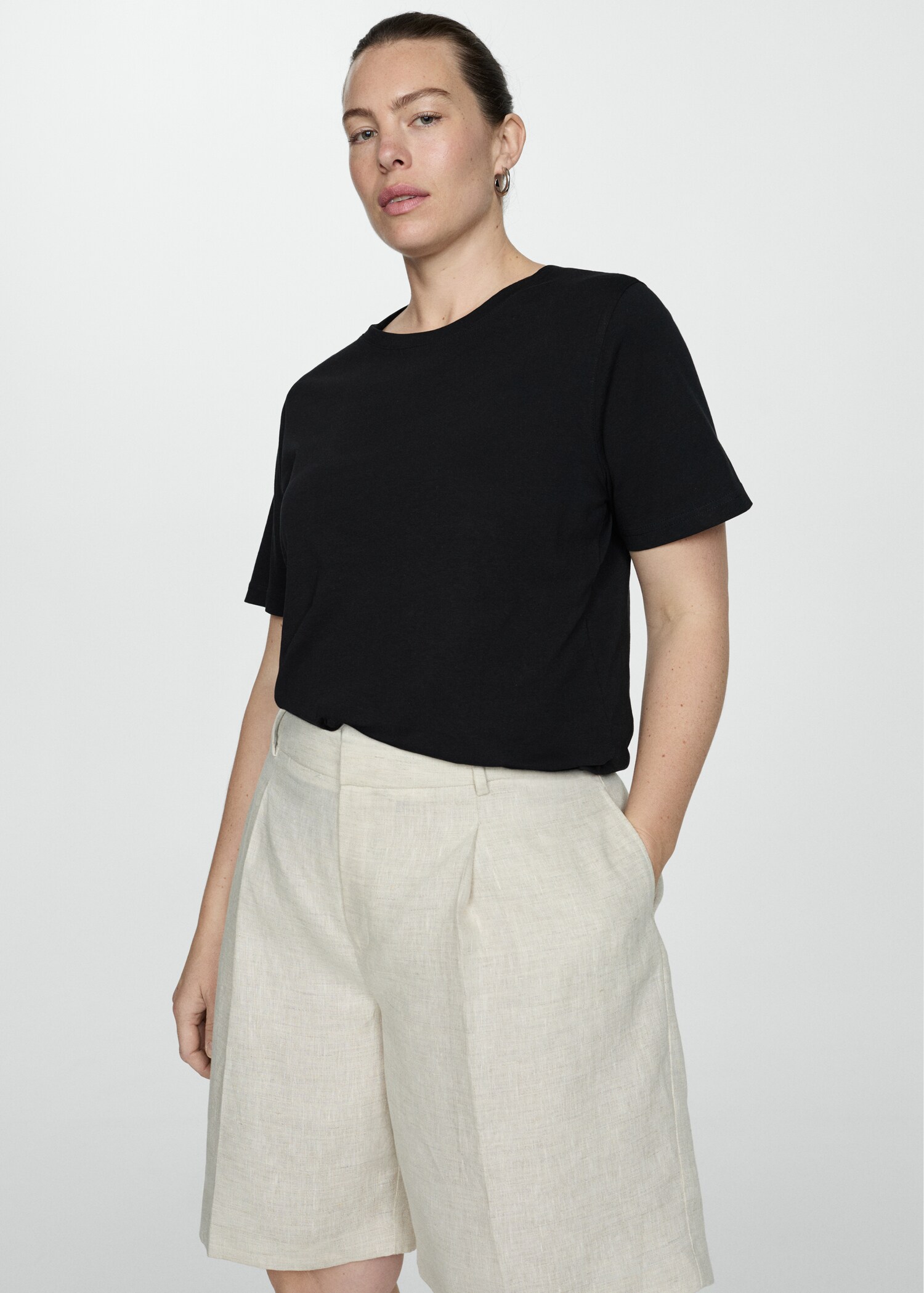 Short-sleeved cotton t-shirt - Details of the article 5