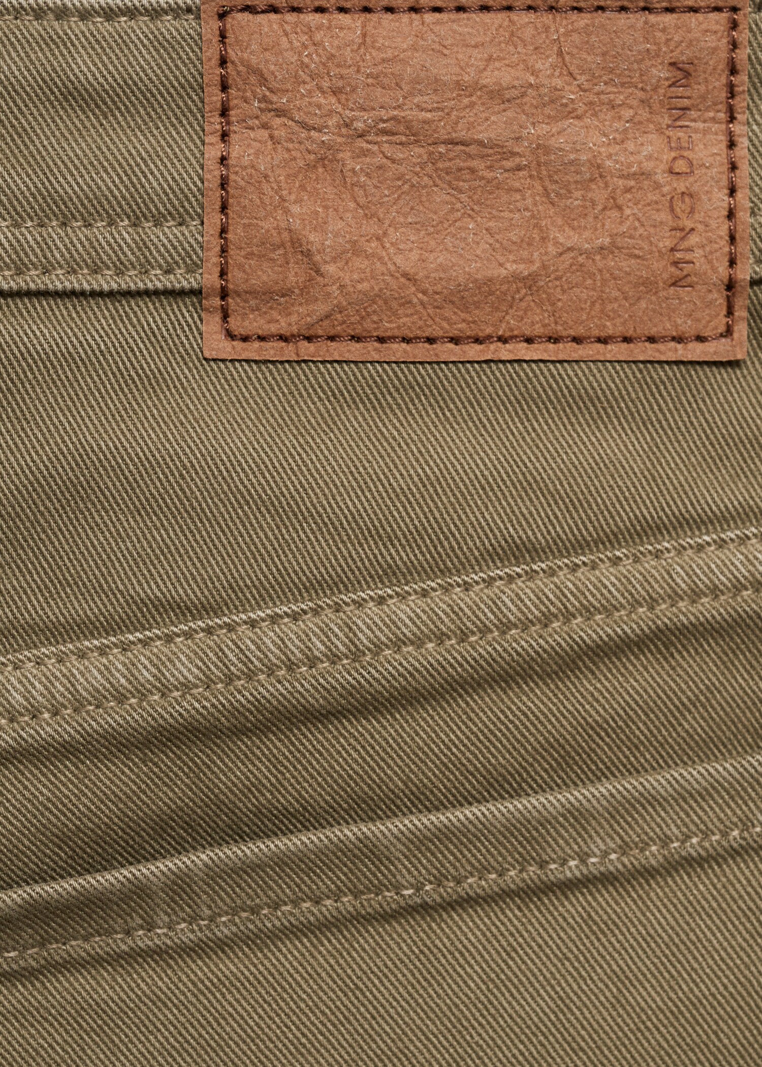 Slim-fit denim bermuda shorts - Details of the article 0