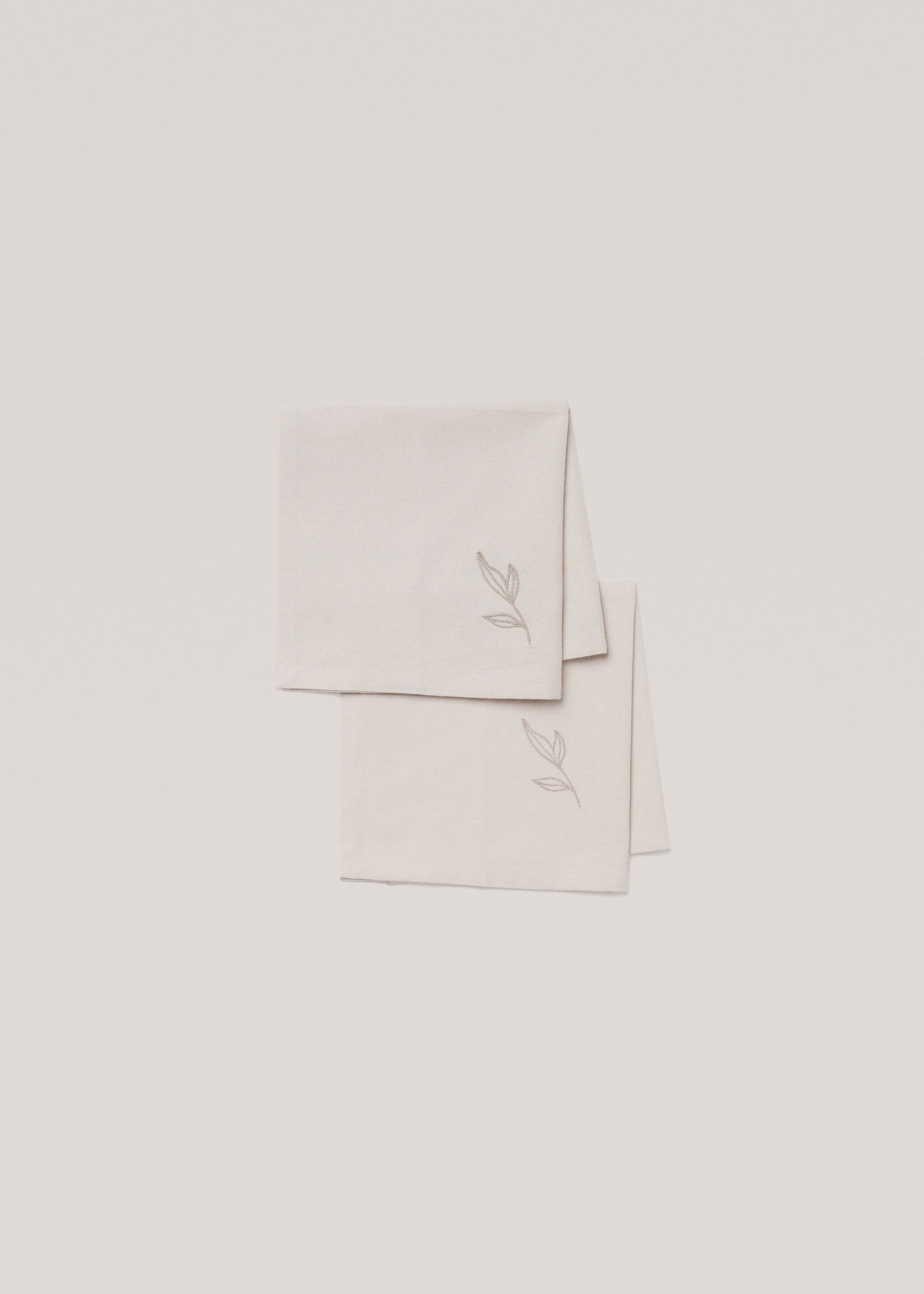 Cotton napkin with embroidered leaves - Article without model, Sand. Ref: 77090605-00.