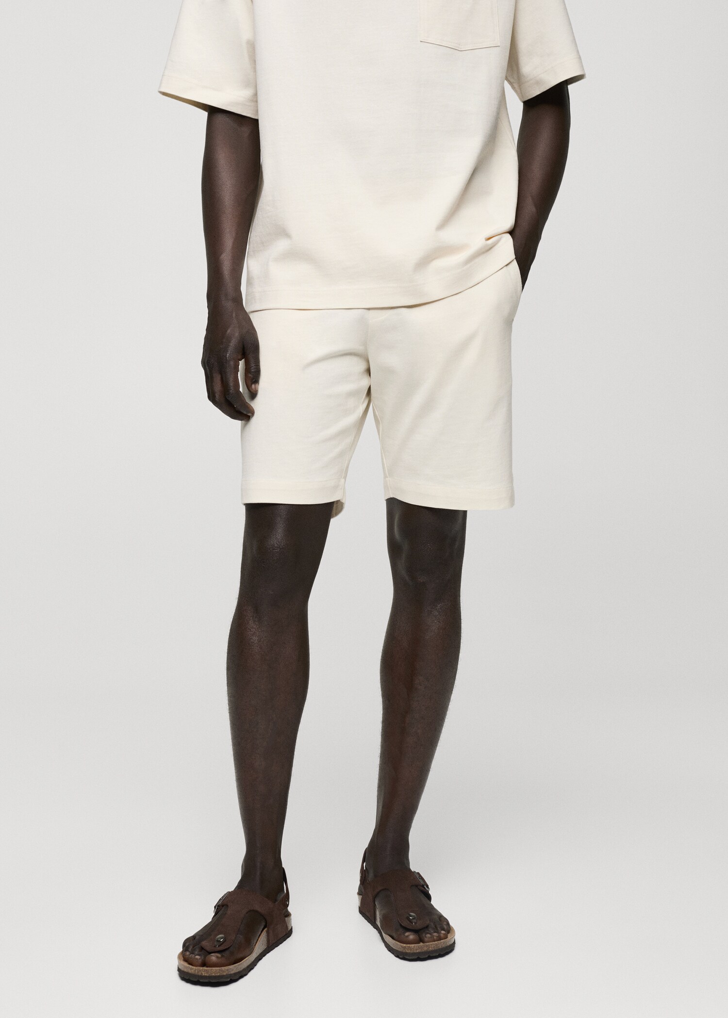 Bermudashorts aus 100 % Baumwolle mit Kordel - Mittlere Ansicht