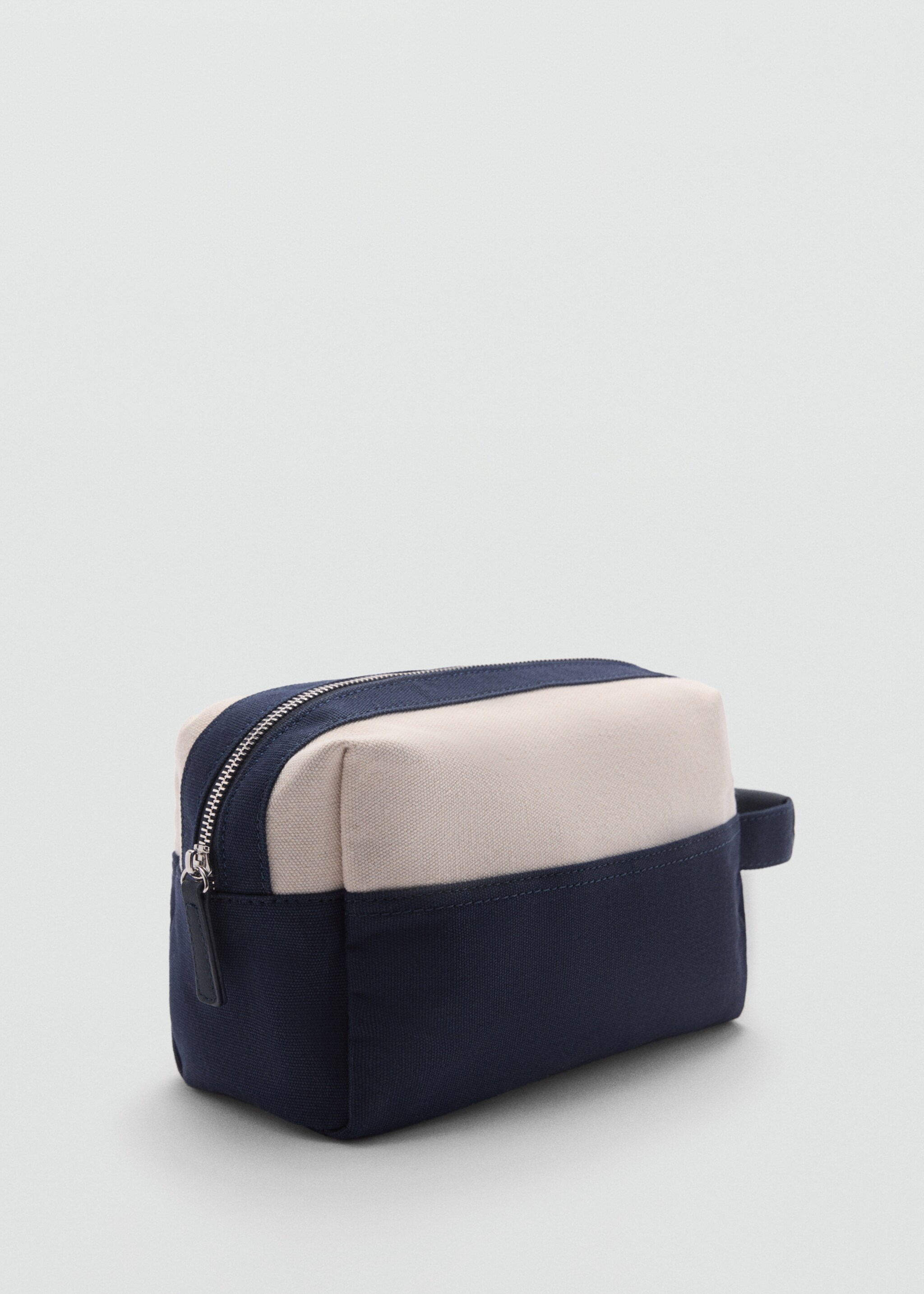 Textured cotton cosmetic bag - Medium plane, Off White. Ref: 77090610-00.