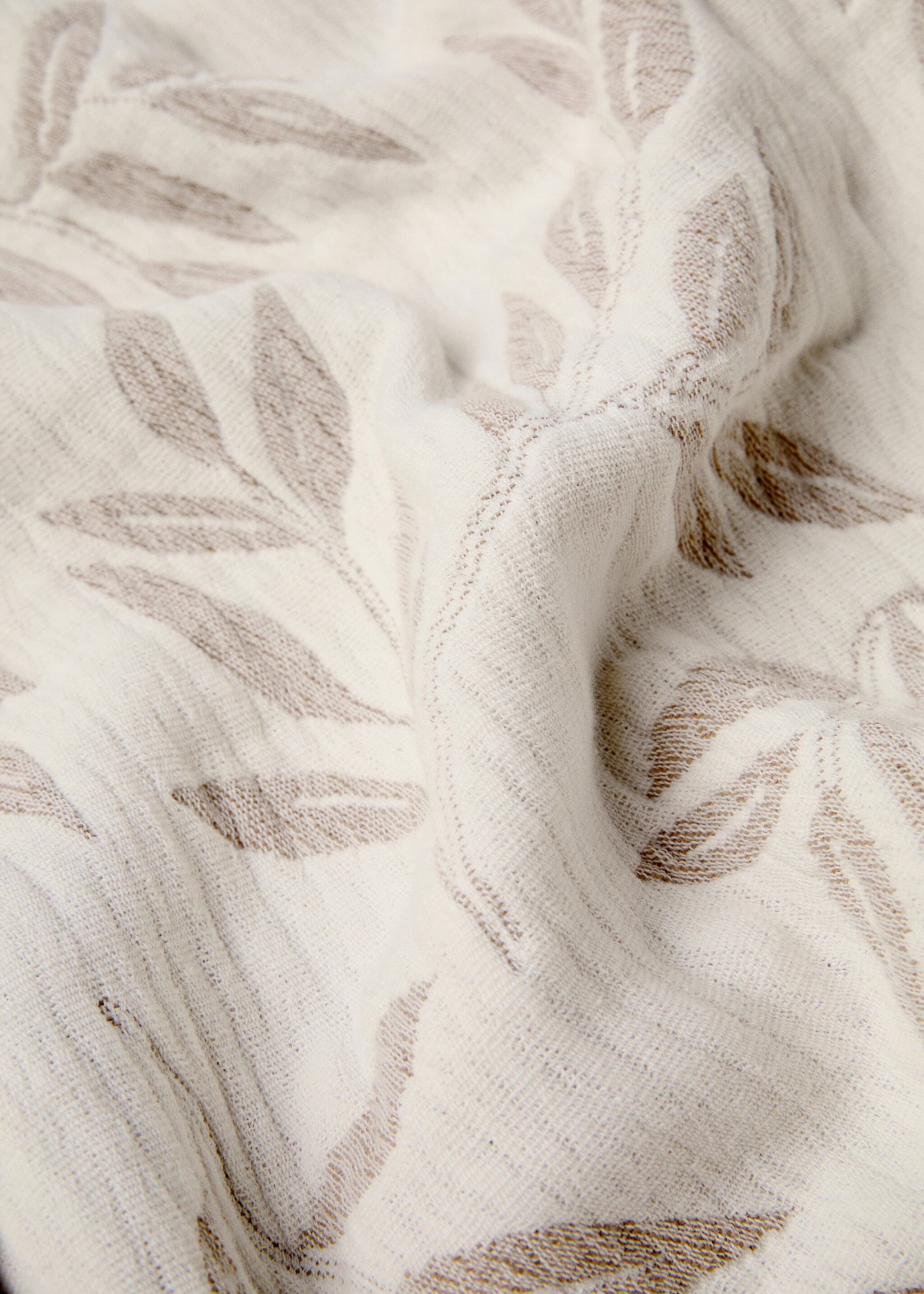 100% cotton floral-print quilt - Details of the article 2, Beige. Ref: 77090619-00.