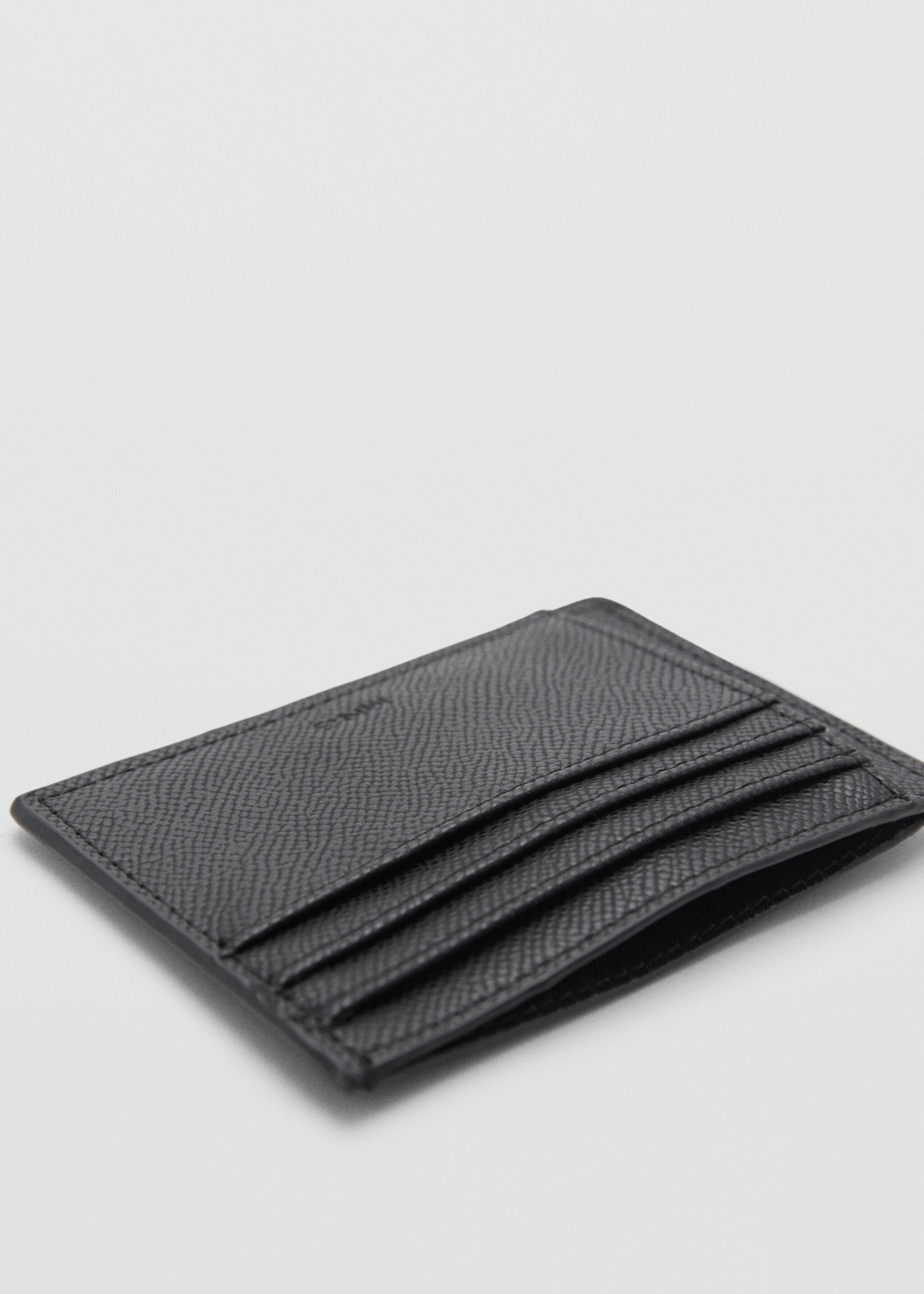 Anti-contactless peaked card holder - Details of the article 1