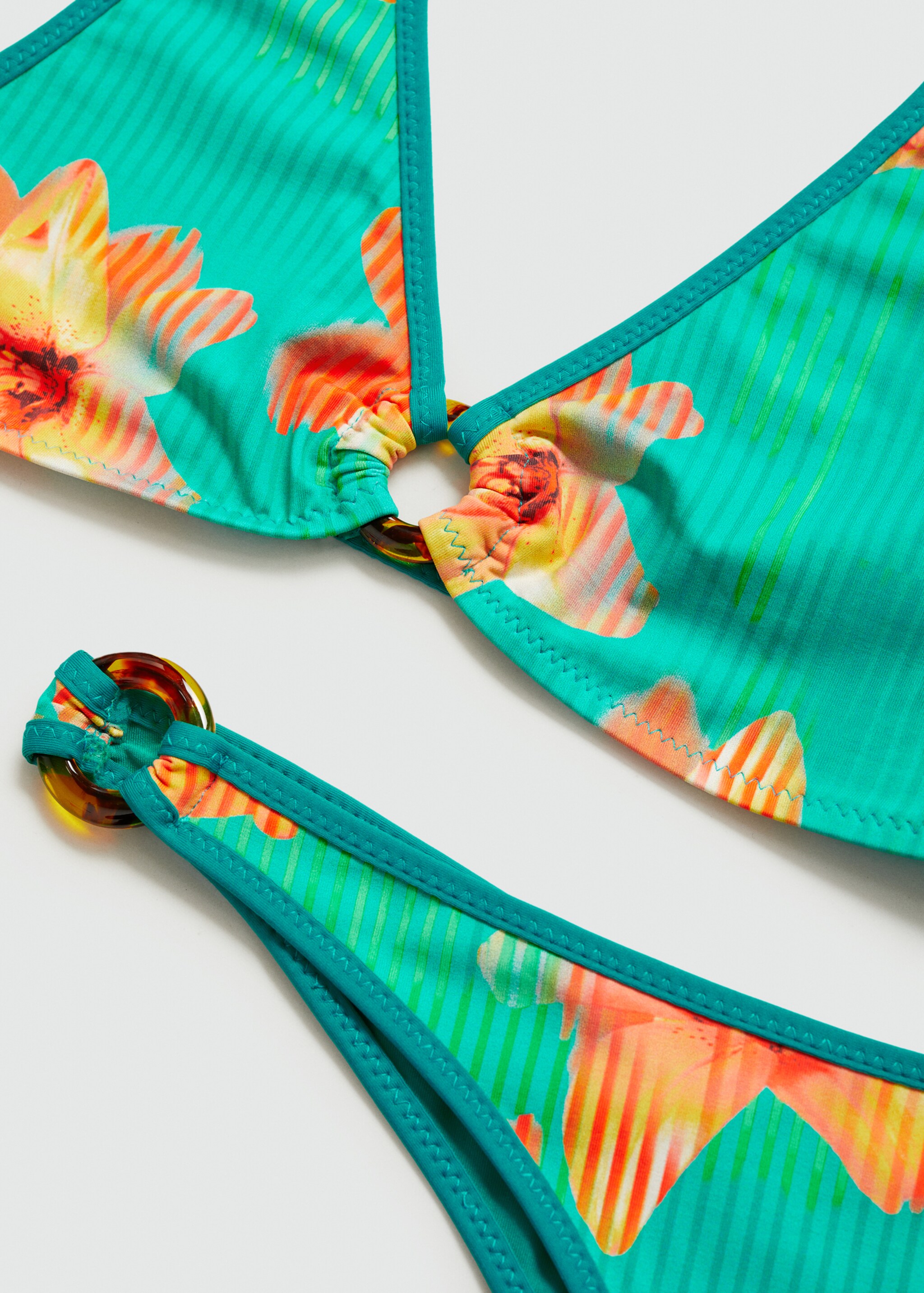Bikini top with decorative ring - Details of the article 0, Green. Ref: 77090626-00.