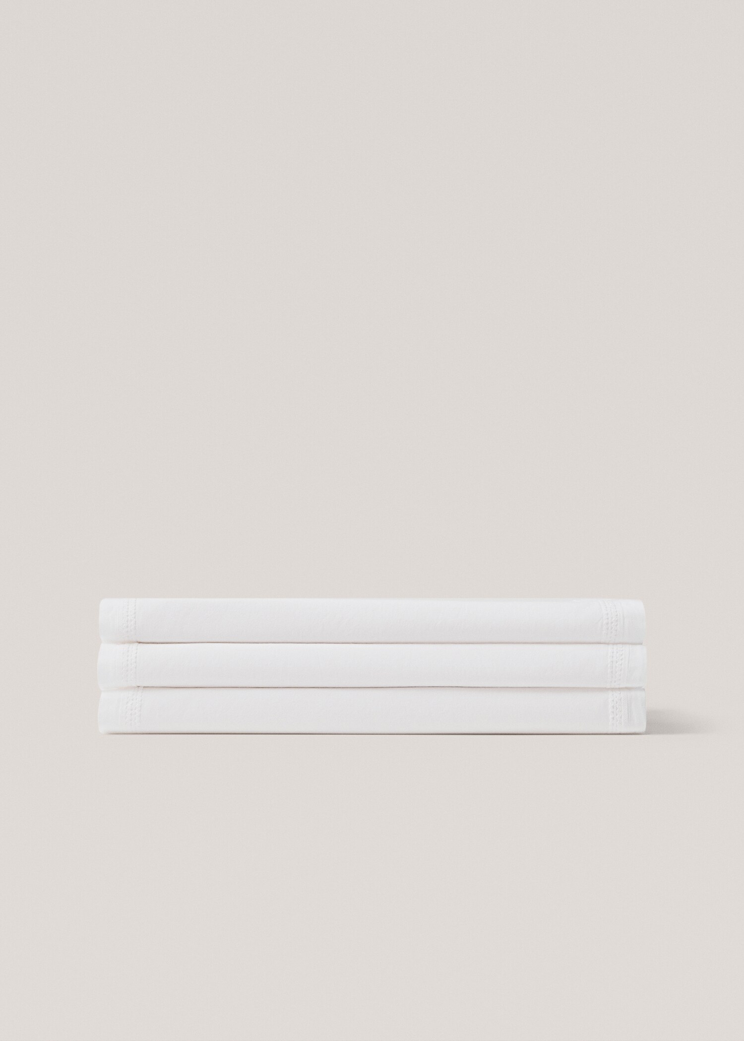 Cotton-lace table runner - Details of the article 2