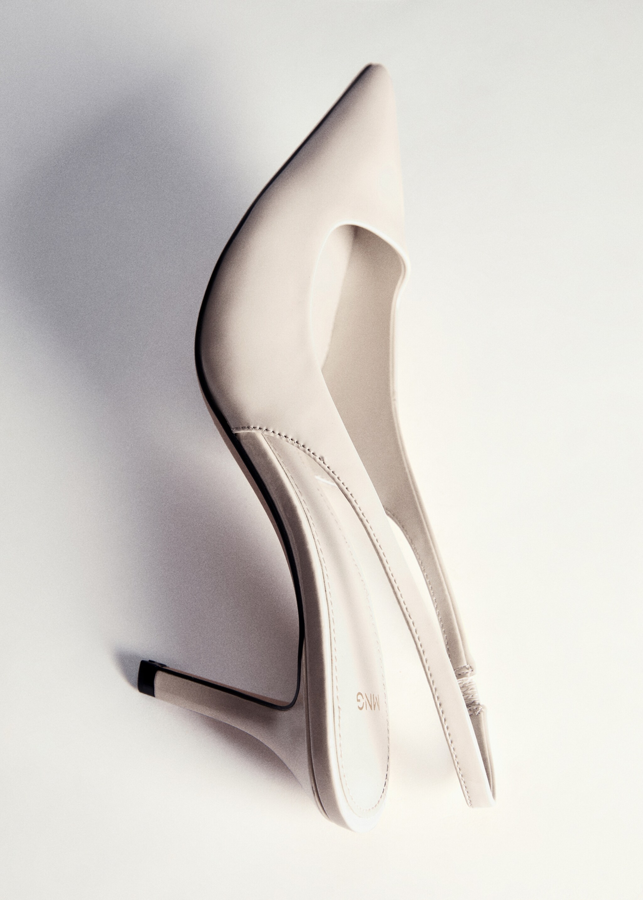 Patent leather-effect heeled shoes - Details of the article 5