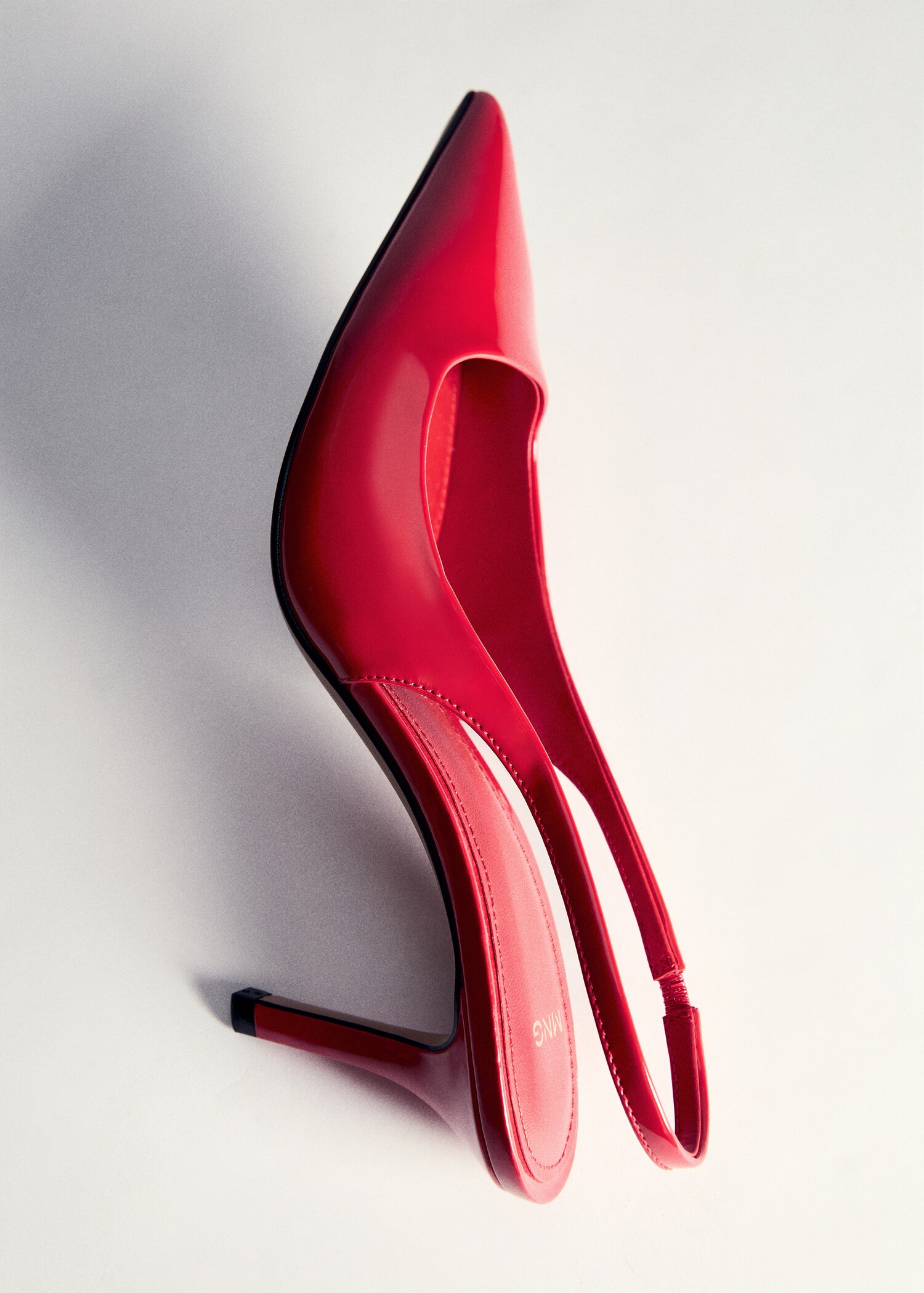 Patent leather-effect heeled shoes - Details of the article 5