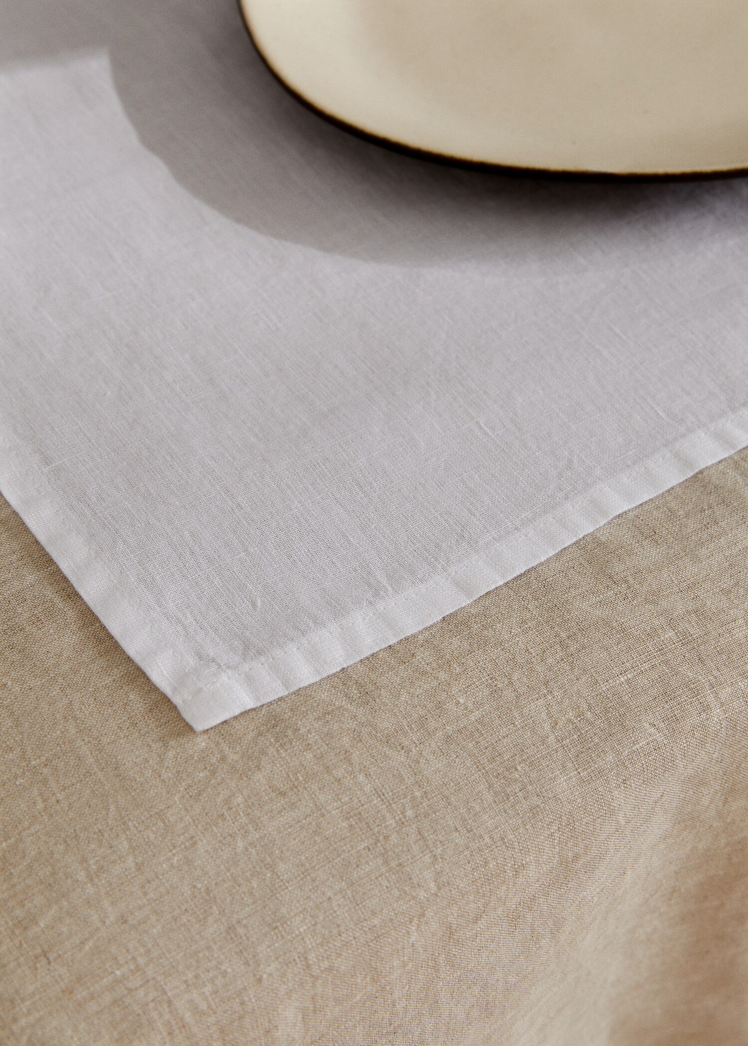 100% plain linen placemat - Details of the article 8