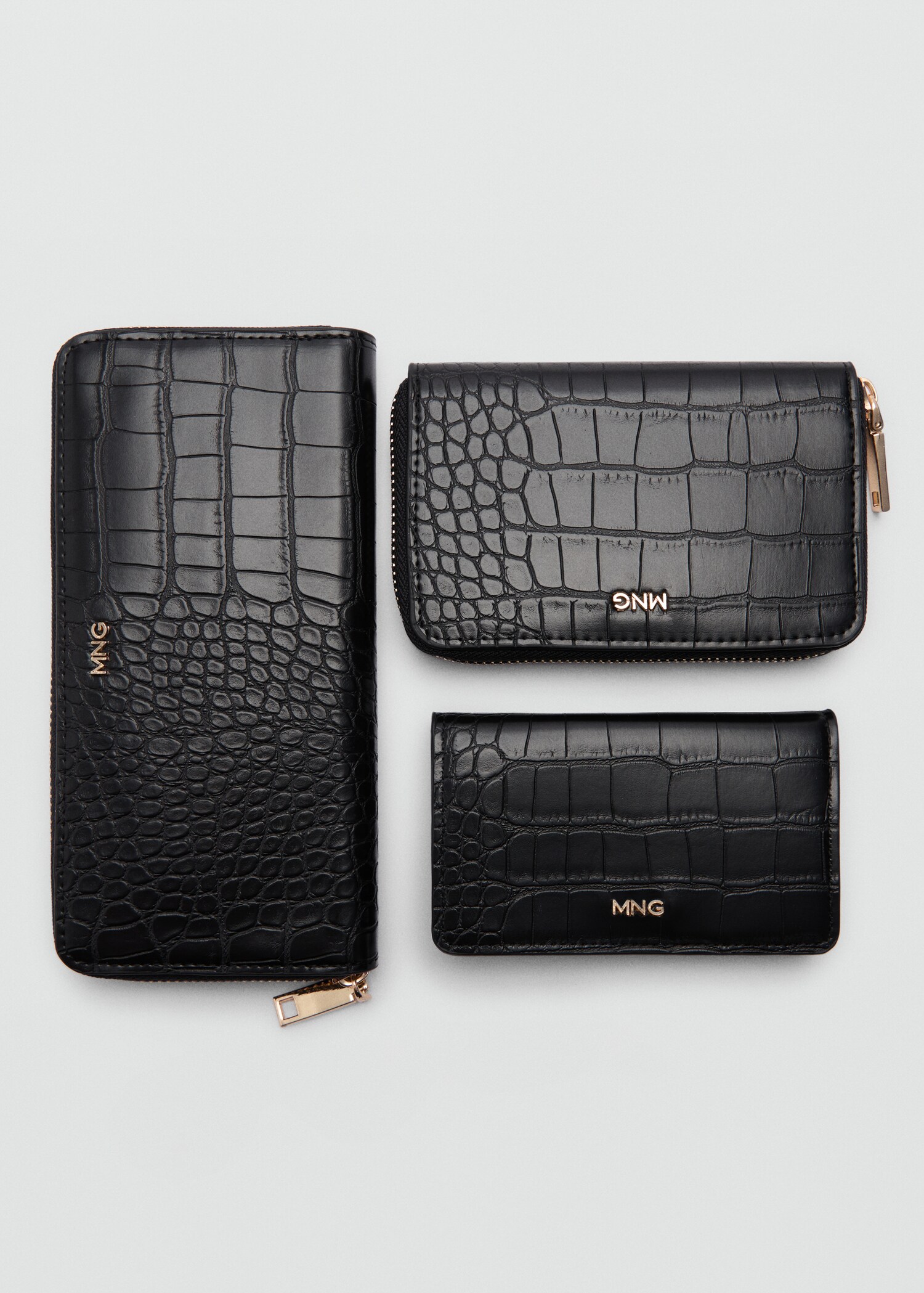 Crocodile-effect purse - Details of the article 2