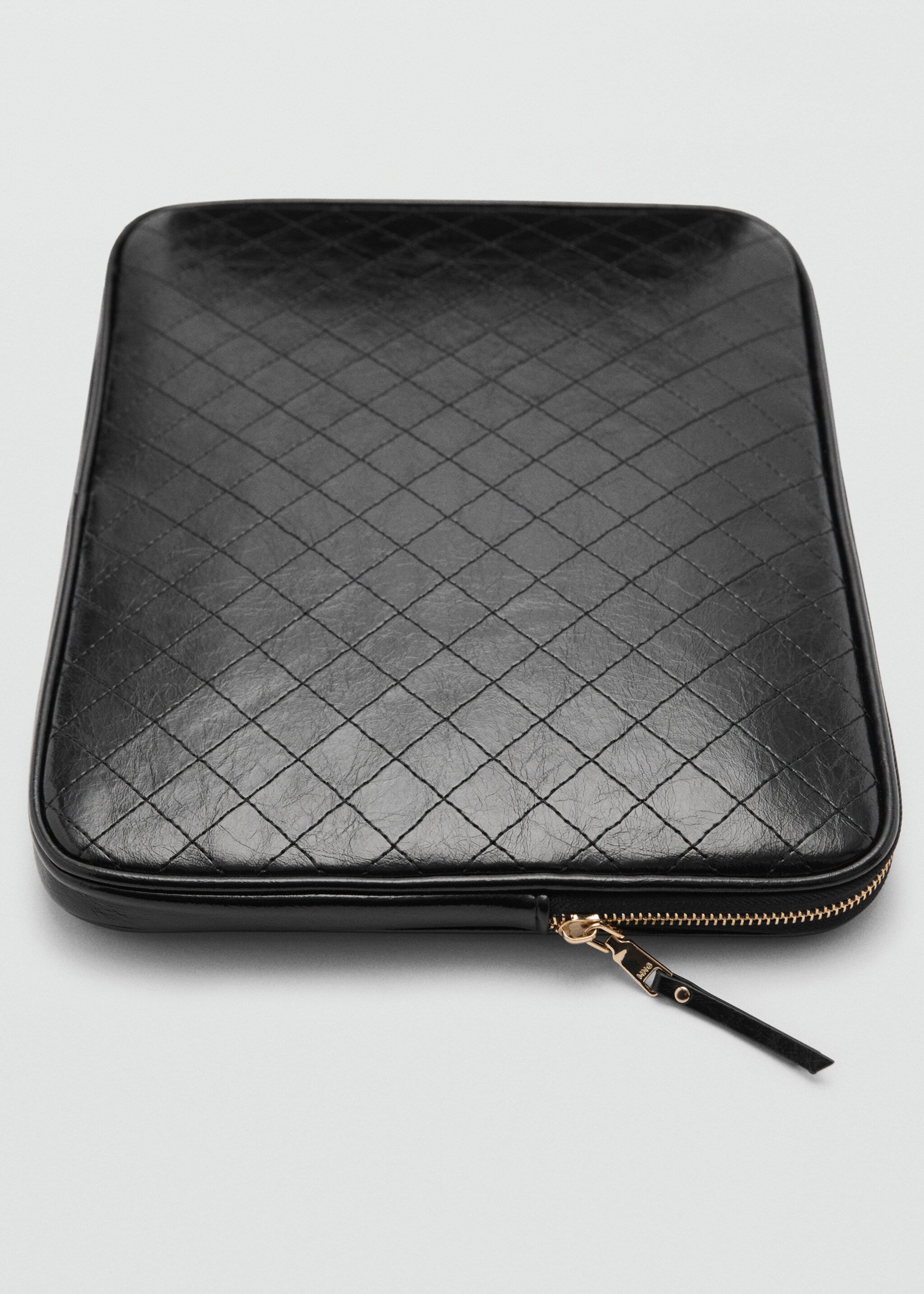 Cover with decorative stitching - Medium plane, Black. Ref: 77092006-00.
