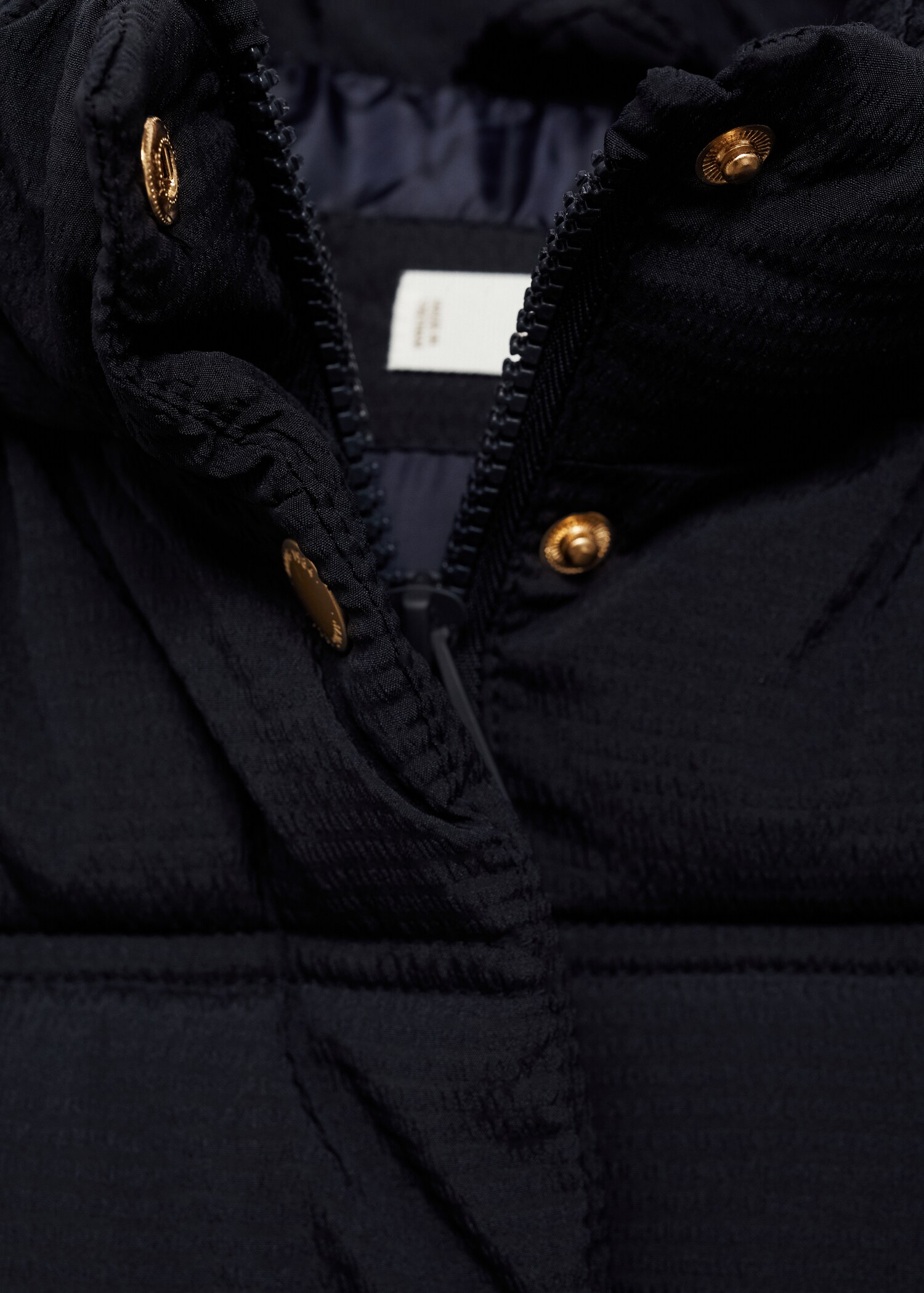 Quilted vest with hood - Details of the article 8