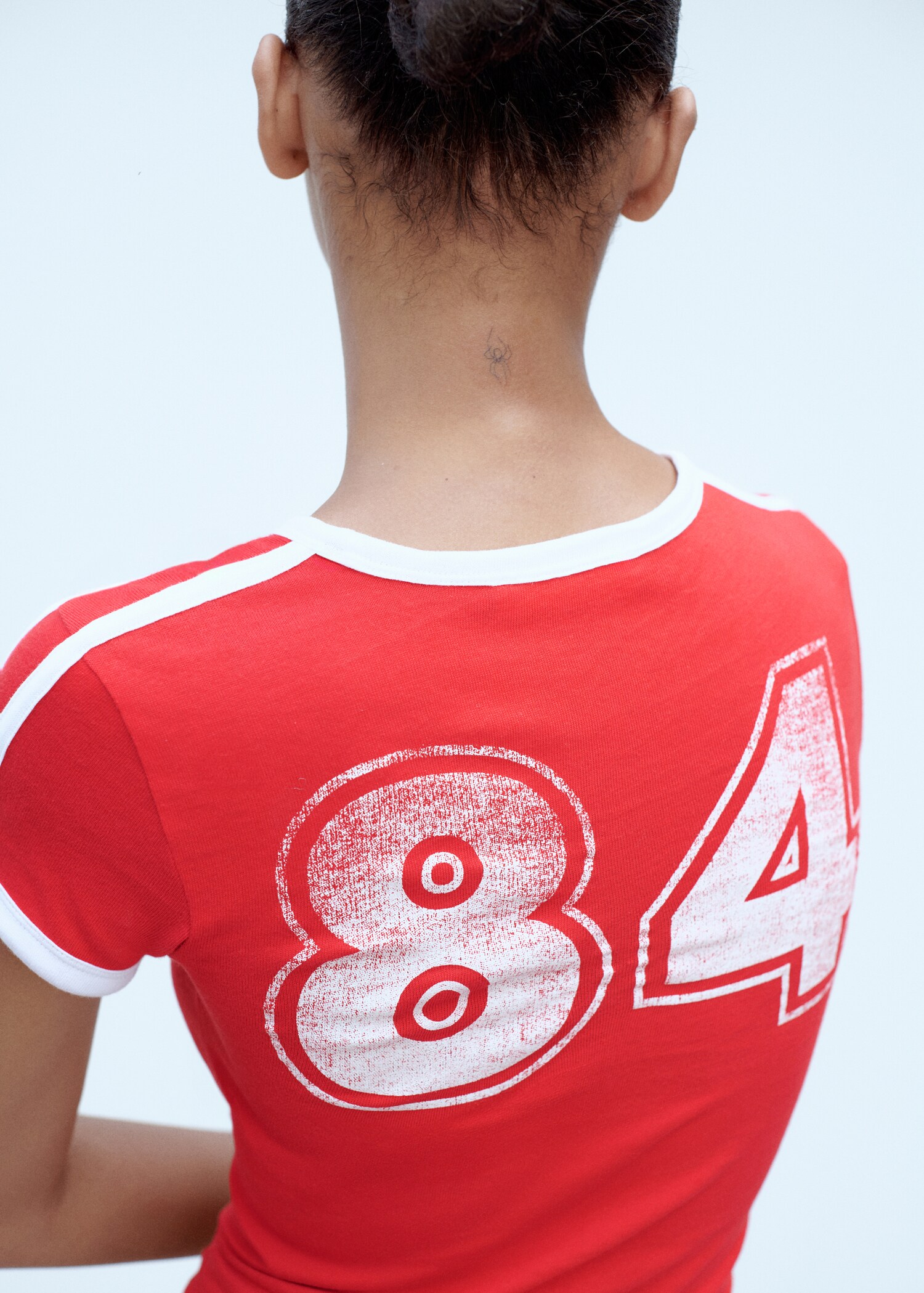 Strick-T-Shirt mit Kontrastabschlüssen - Rückseite des Artikels