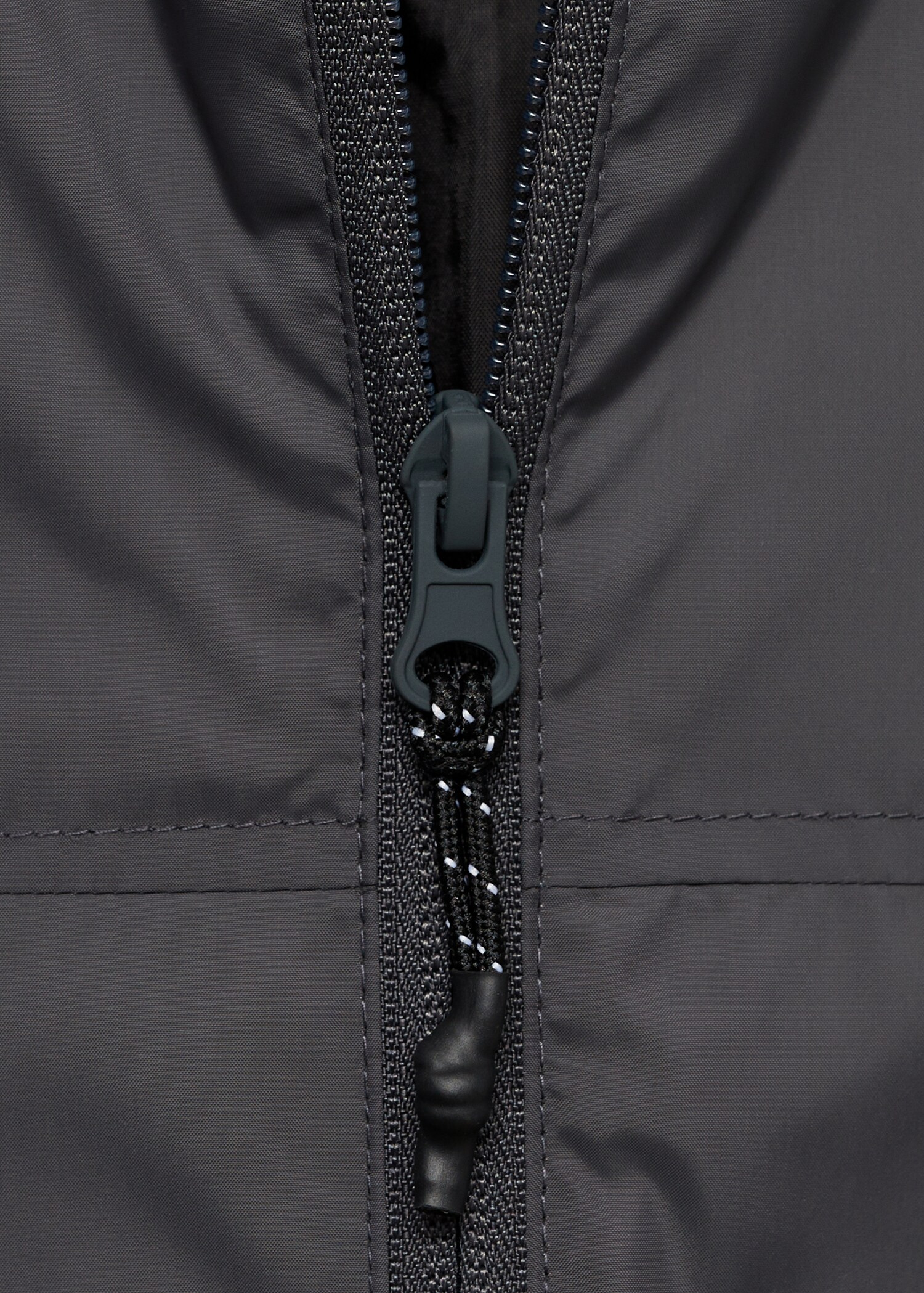 Hooded coat - Details of the article 8