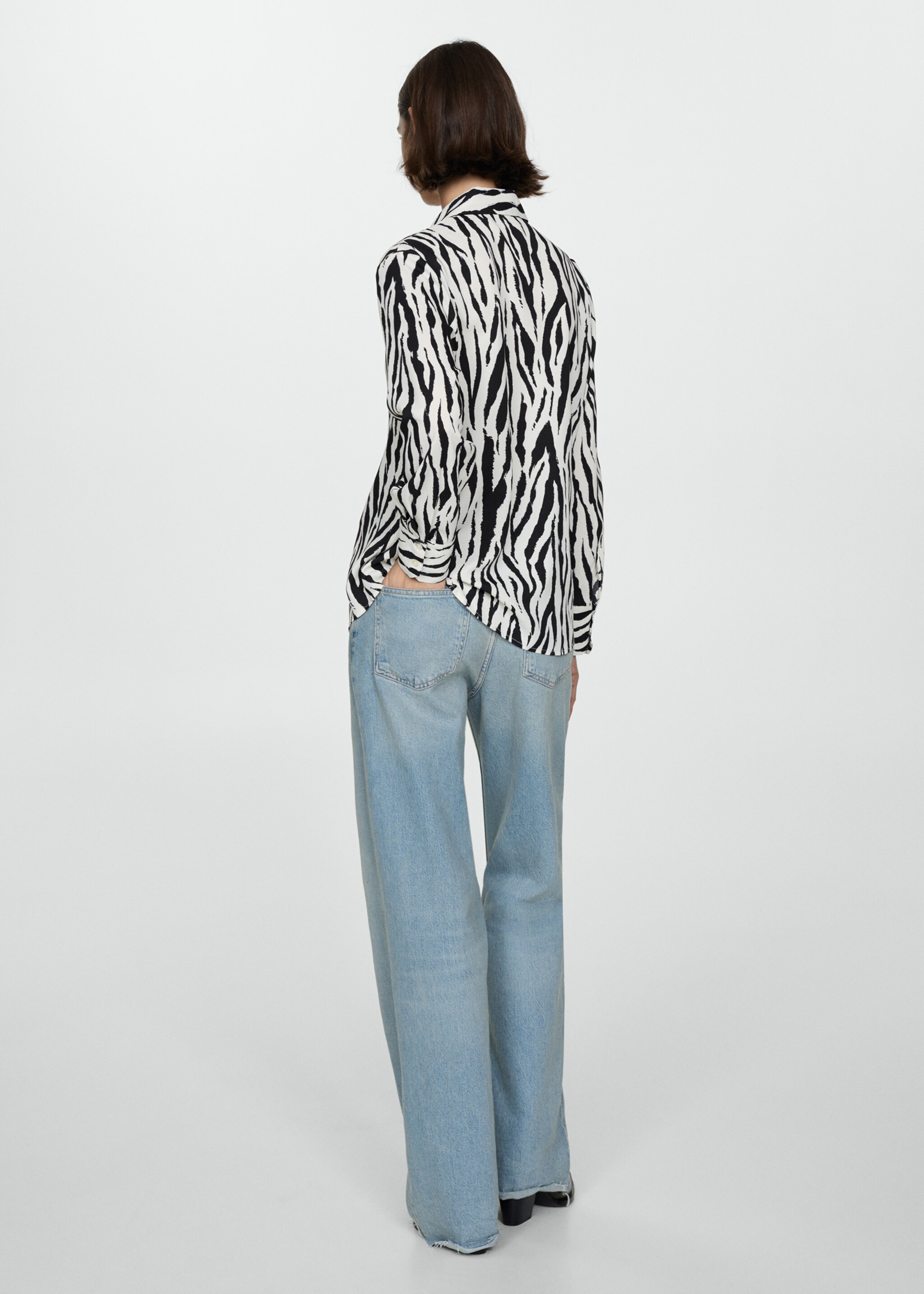 Printed flowy shirt - Reverse of the article, Ecru. Ref: 77093267-00.