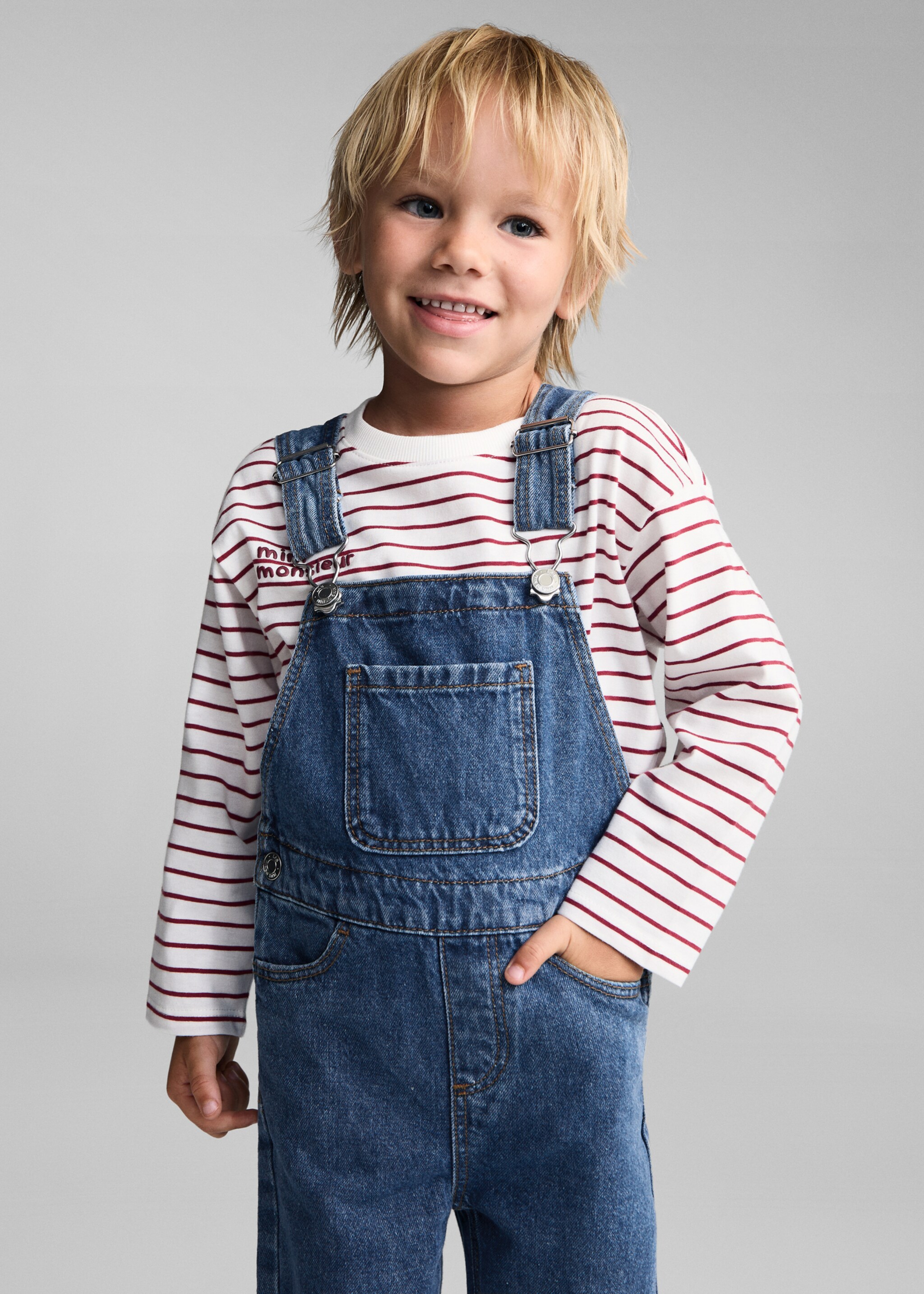 Lange Jeanslatzhose - Mittlere Ansicht, Mittelblau. Ref: 77093276-00.