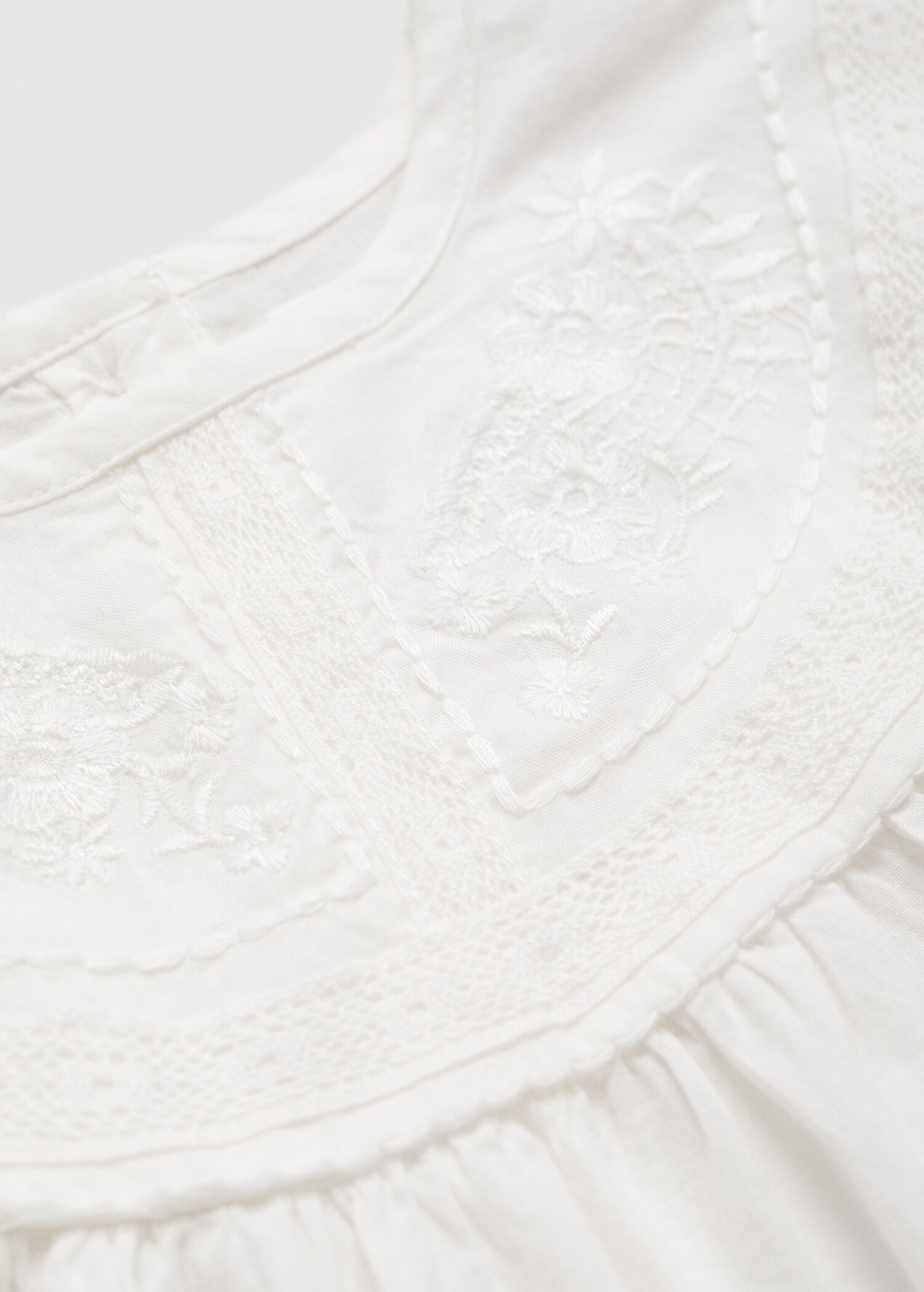 Embroidered cotton blouse - Details of the article 8