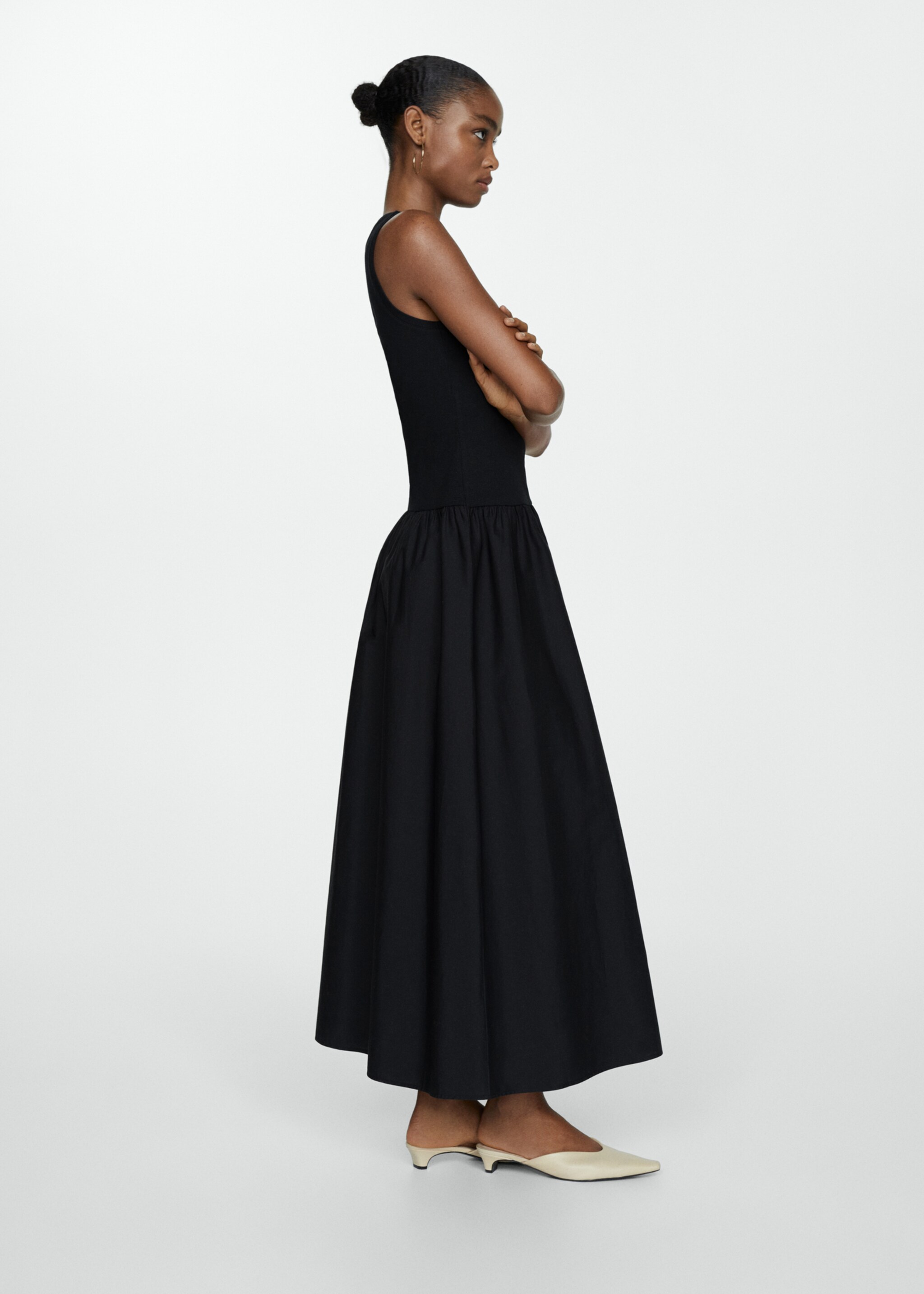 A-line dress - Details of the article 2, Black. Ref: 77093672-00.