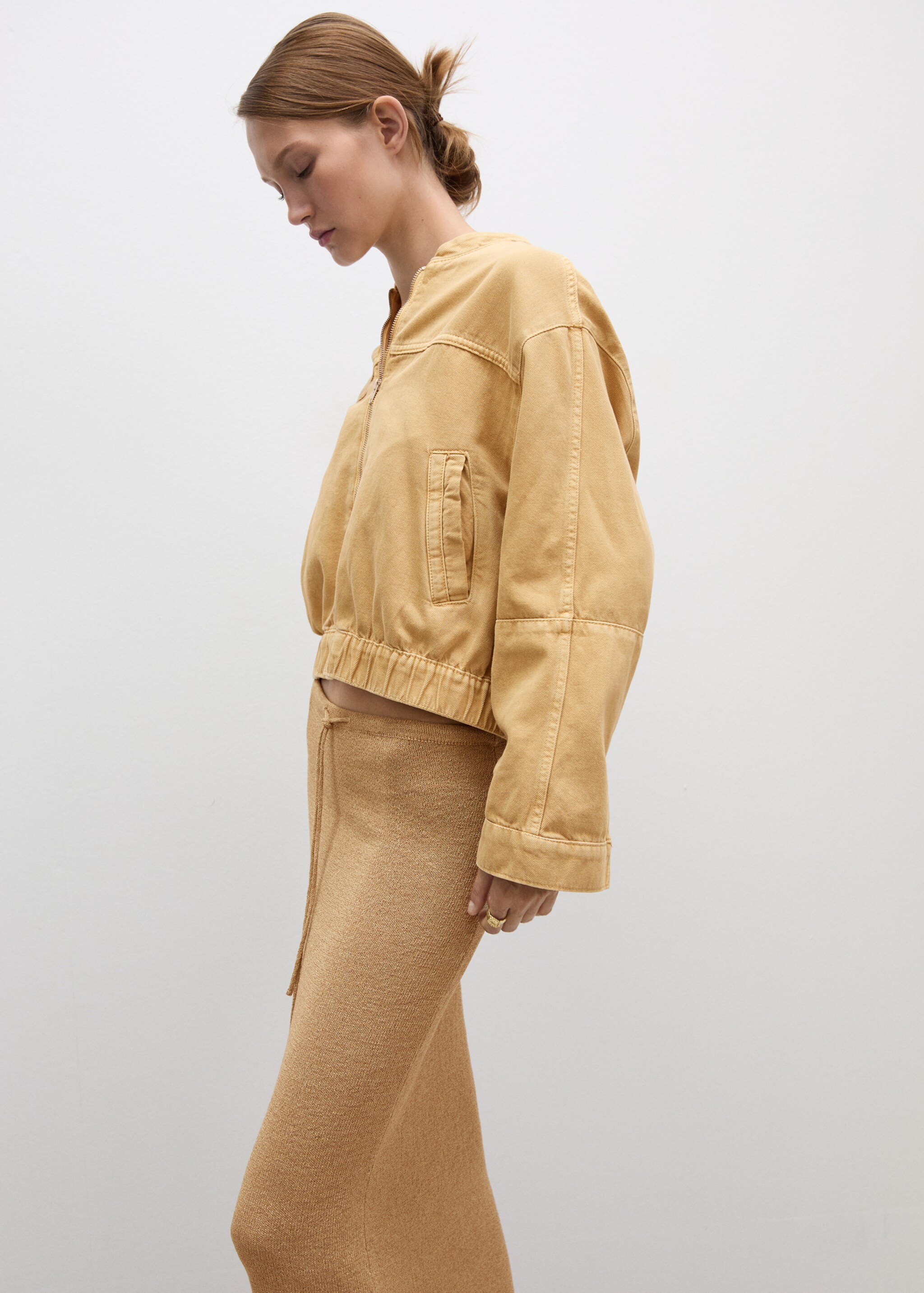 Long knitted skirt - Details of the article 2, Gold. Ref: 77094015-00.