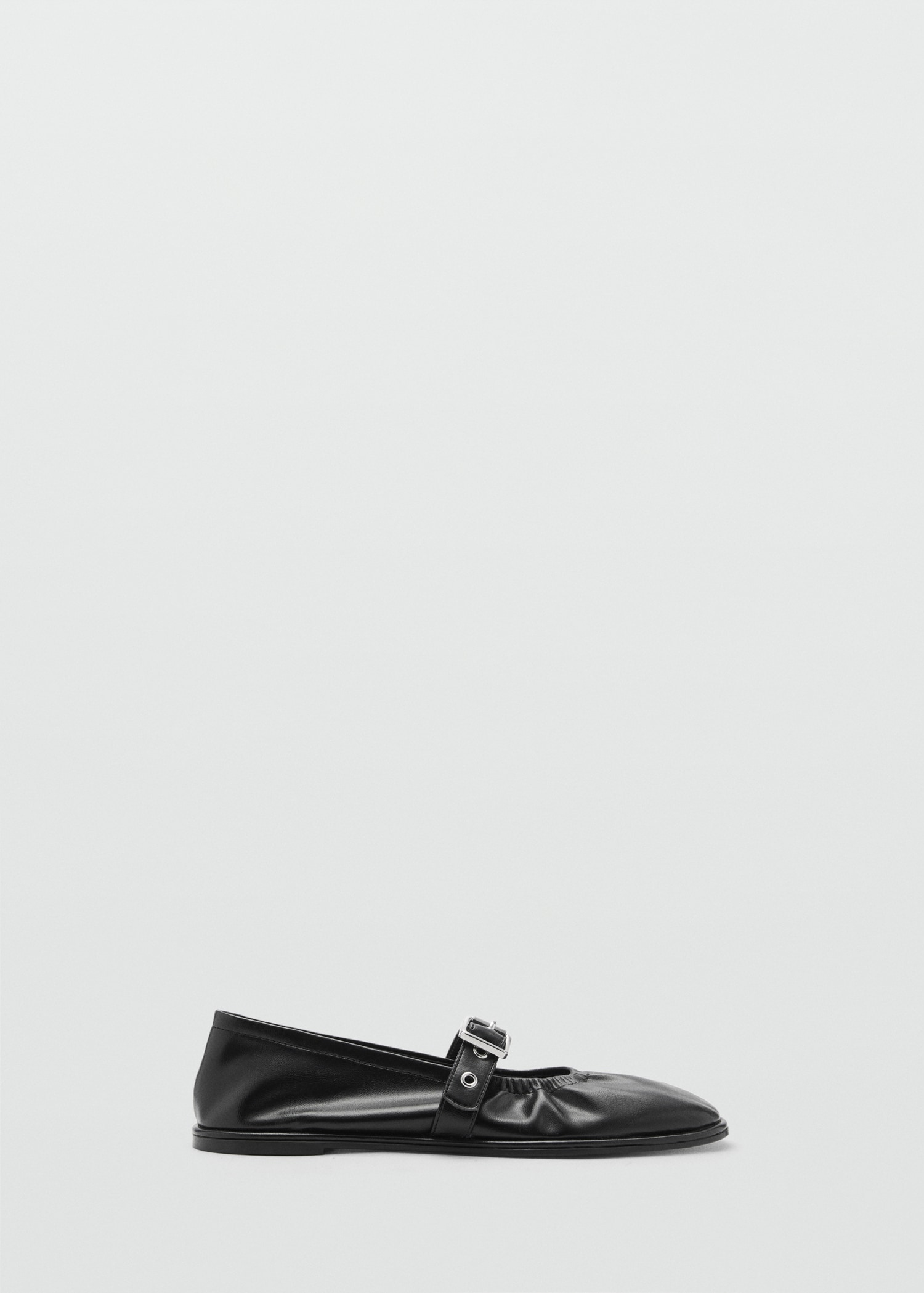 Round-toe ballet flats with buckle - Article without model