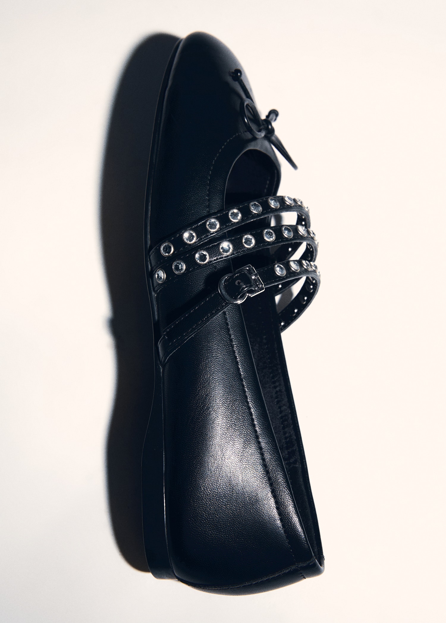 Studded ballet flats with straps - Details of the article 5