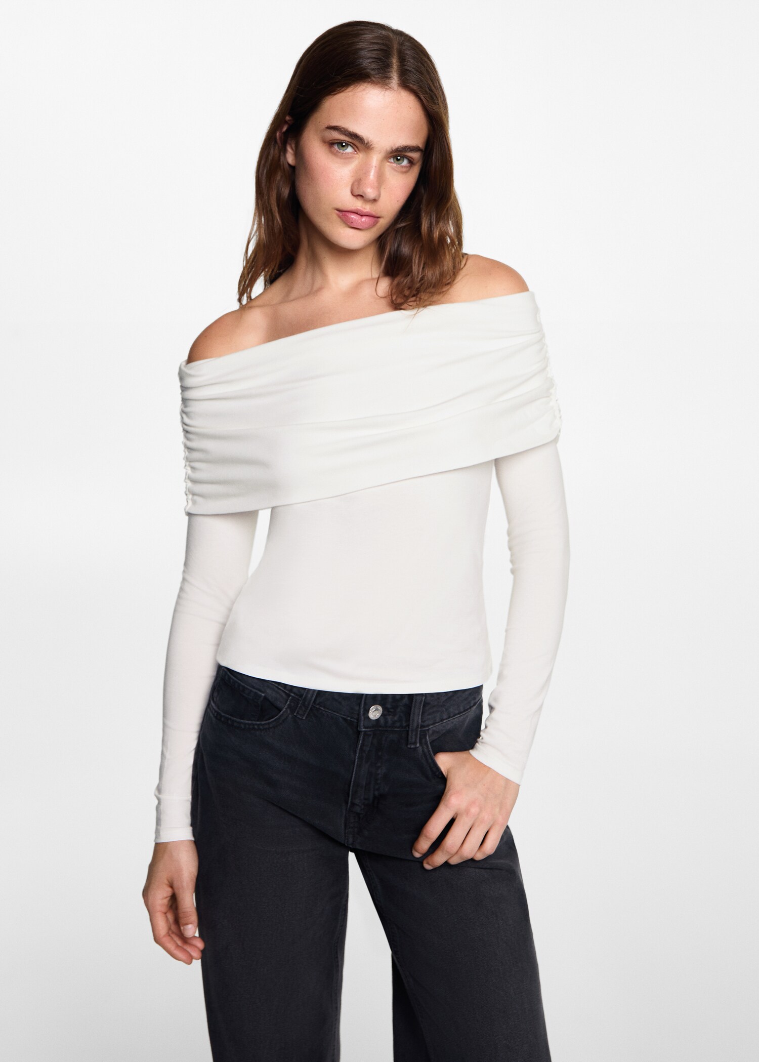 Off-shoulder T-shirt - Medium plane
