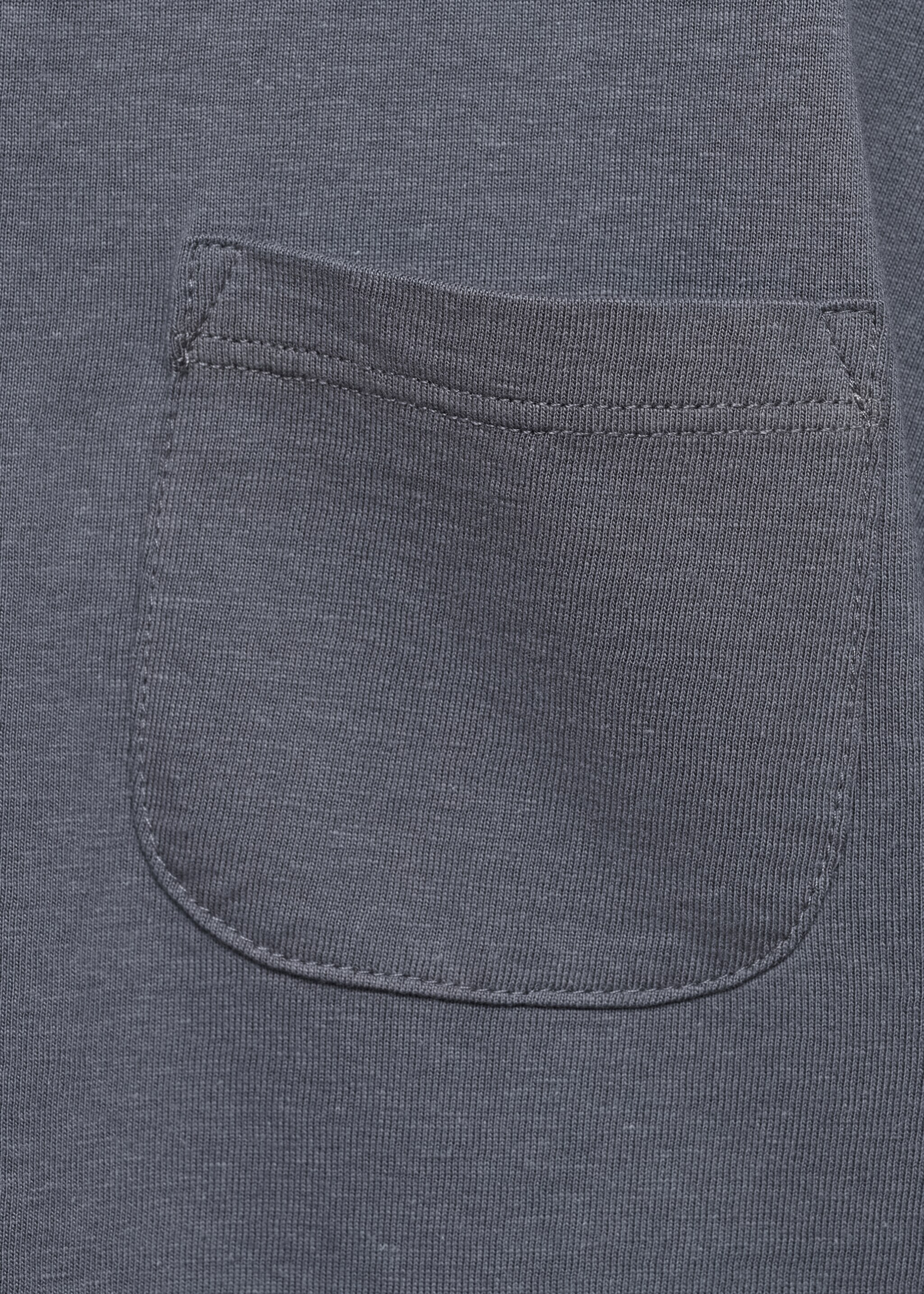 Katoenen T-shirt met borstzak - Detail van het artikel 8
