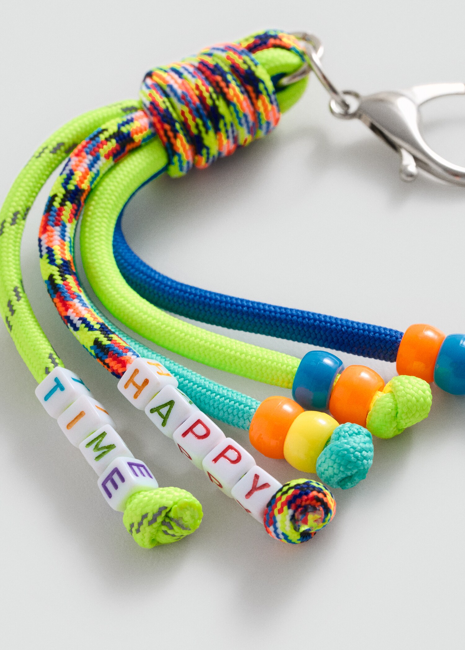 Combined leading keychain - Details of the article 1