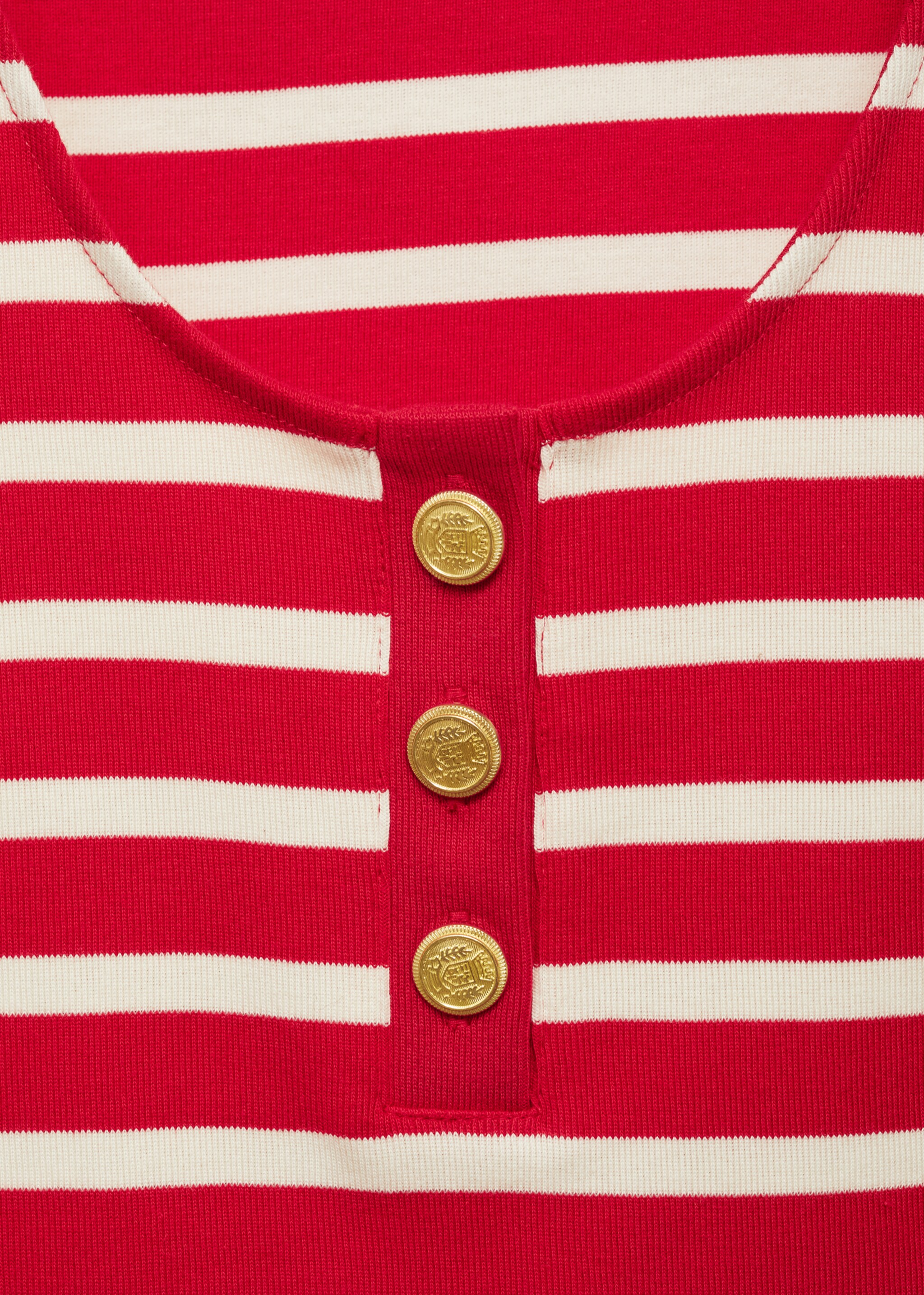 Top with straps and buttons - Details of the article 8