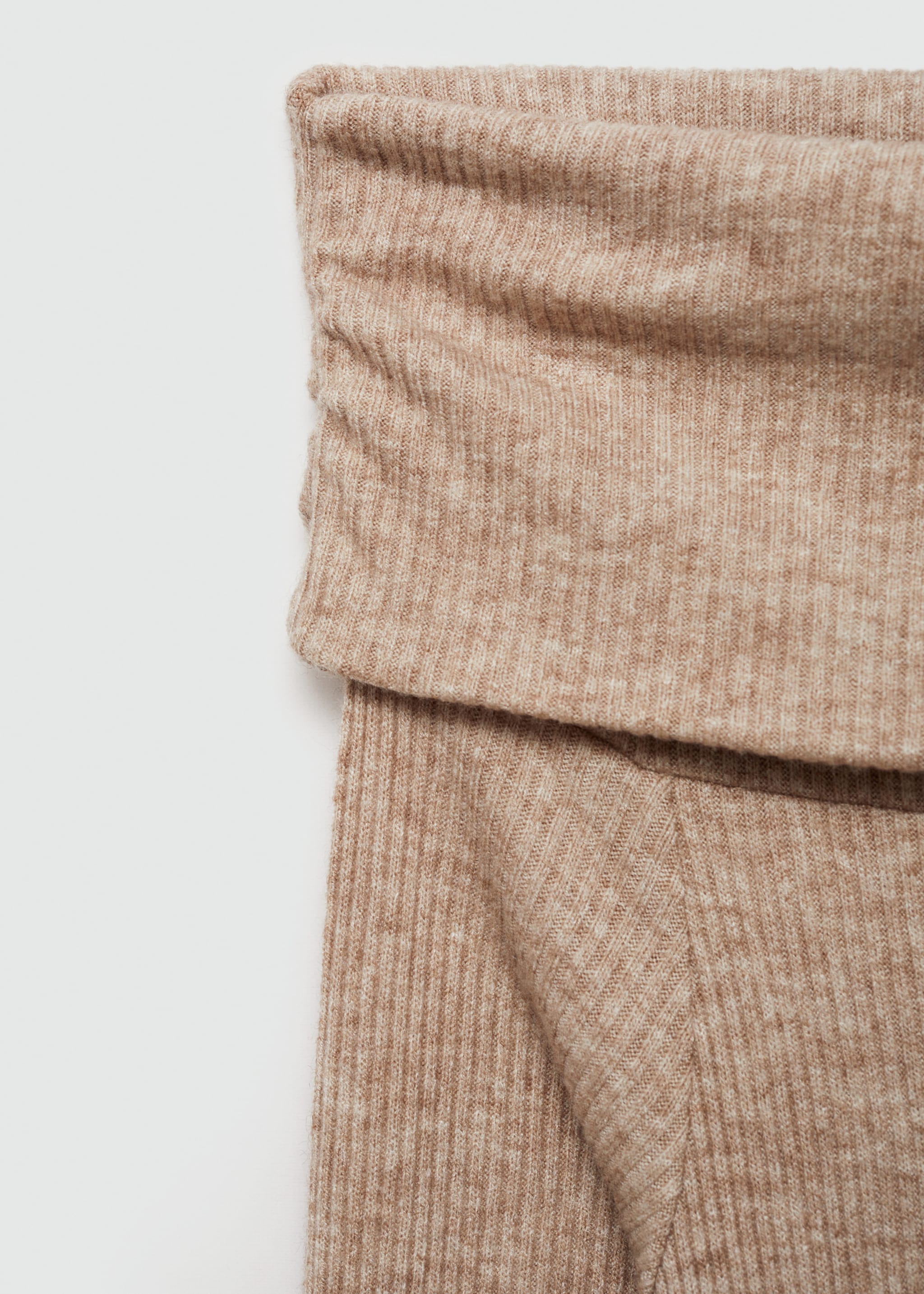 Off-the-shoulder midi-dress - Details of the article 8, Sand. Ref: 77094053-00.