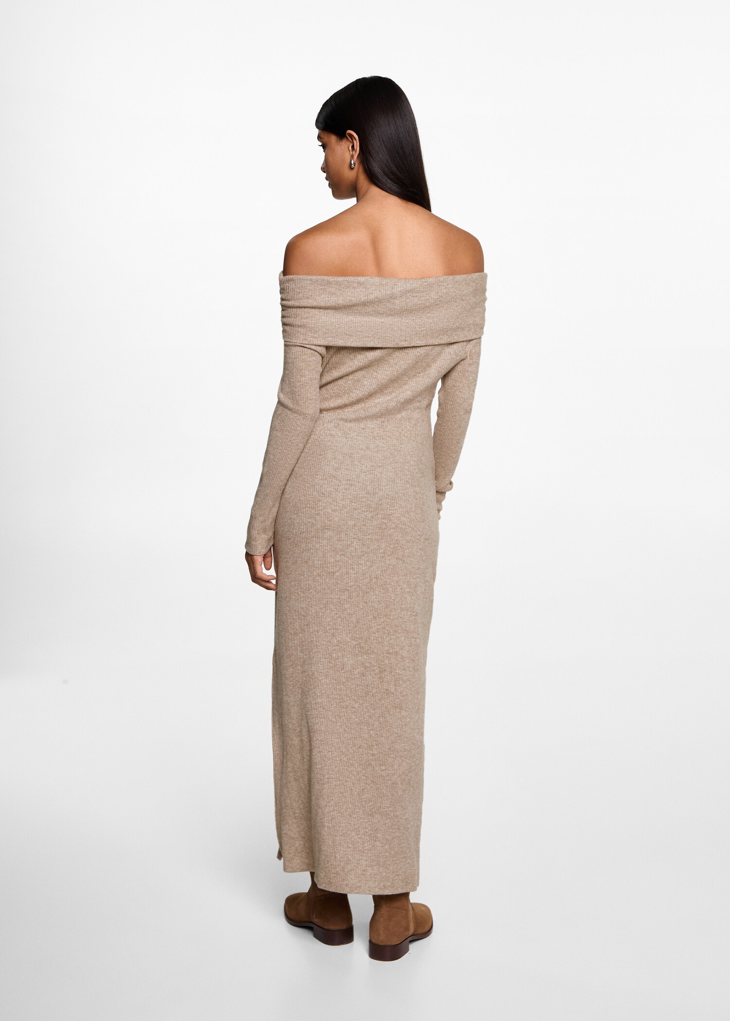 Off-the-shoulder midi-dress - Reverse of the article
