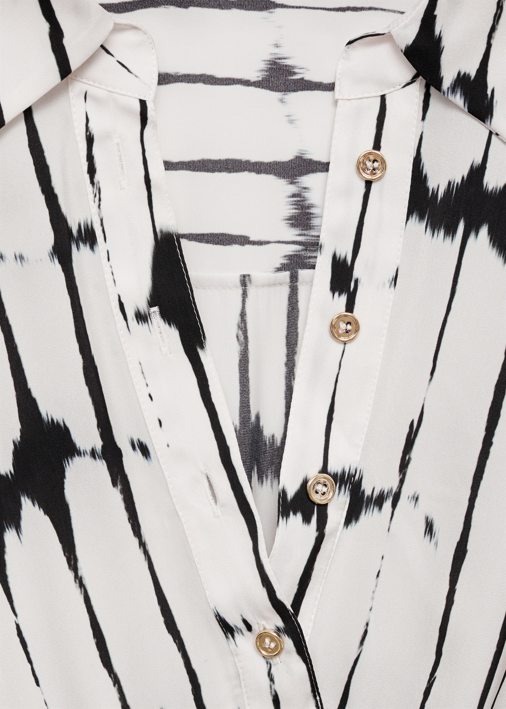Printed shirt dress - Details of the article 8