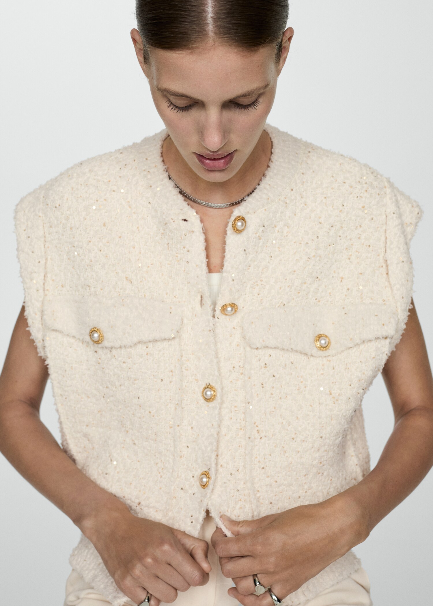 Sequin knitted waistcoat - Details of the article 2