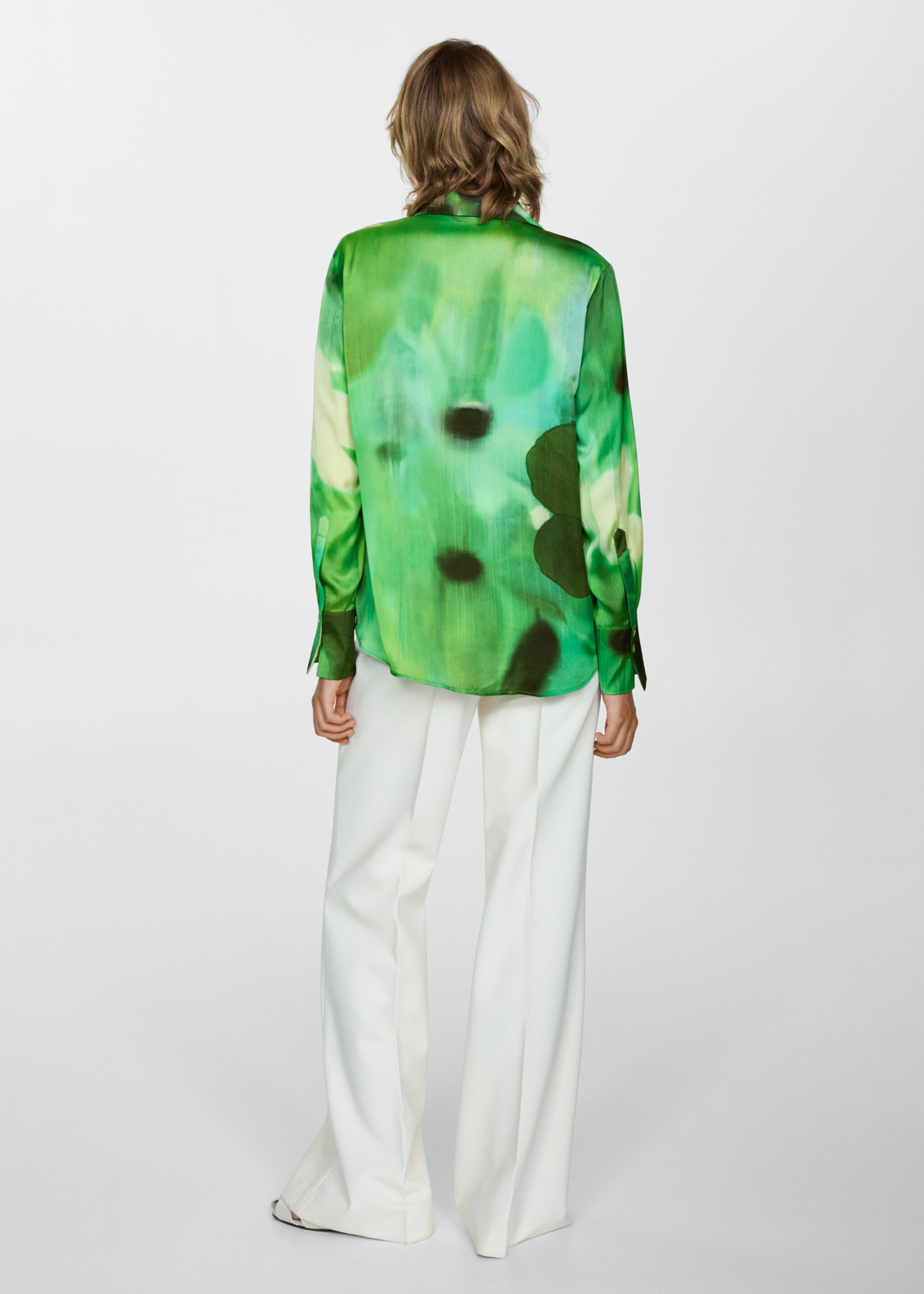 Bedrukte satijnen blouse - Achterkant van het artikel