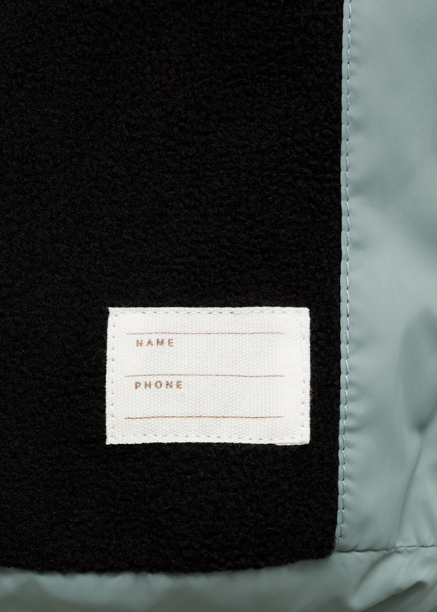 Hood quilted coat - Details of the article 0